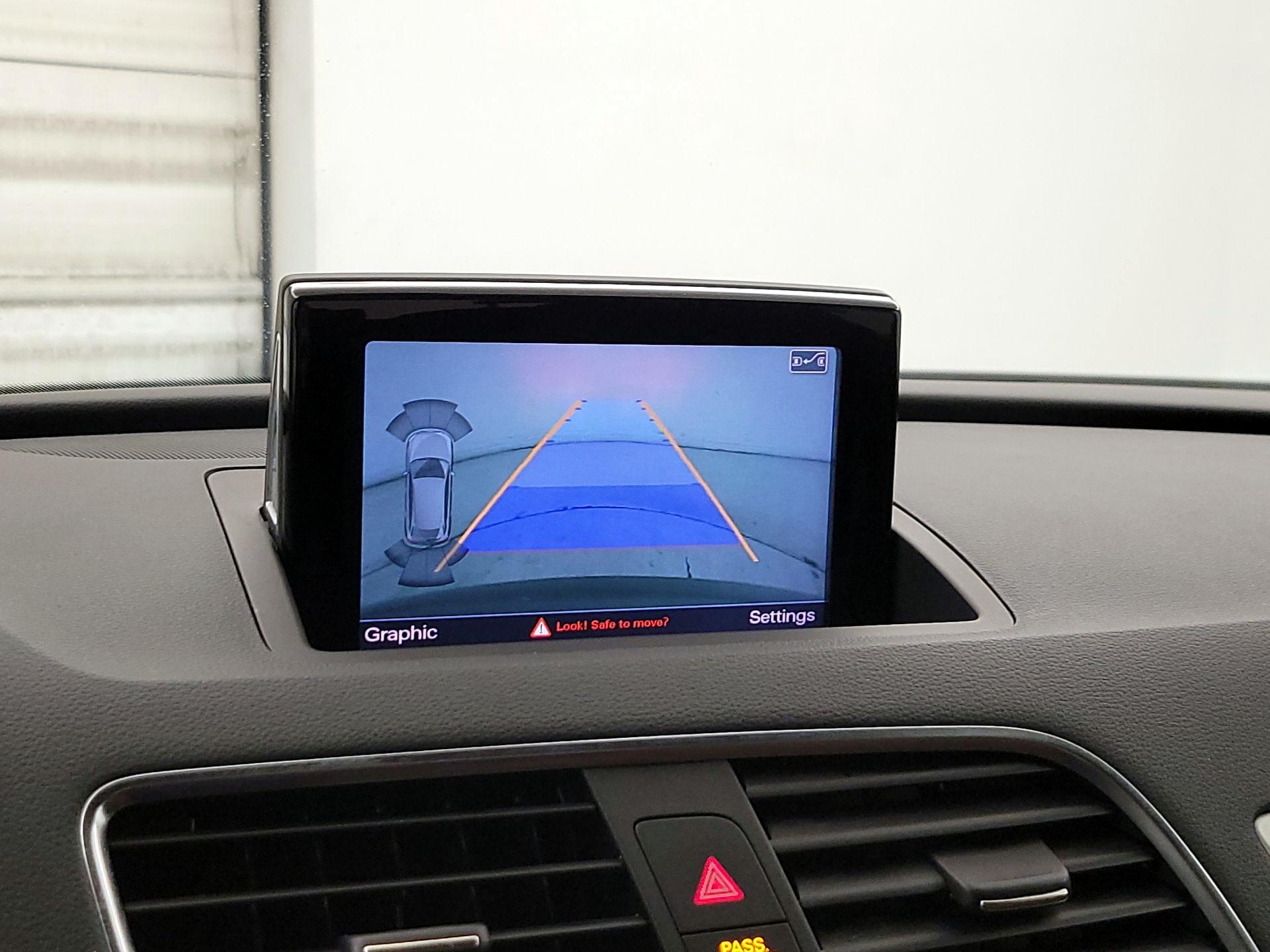 Thumbnail: 2018 Audi Q3 - 15