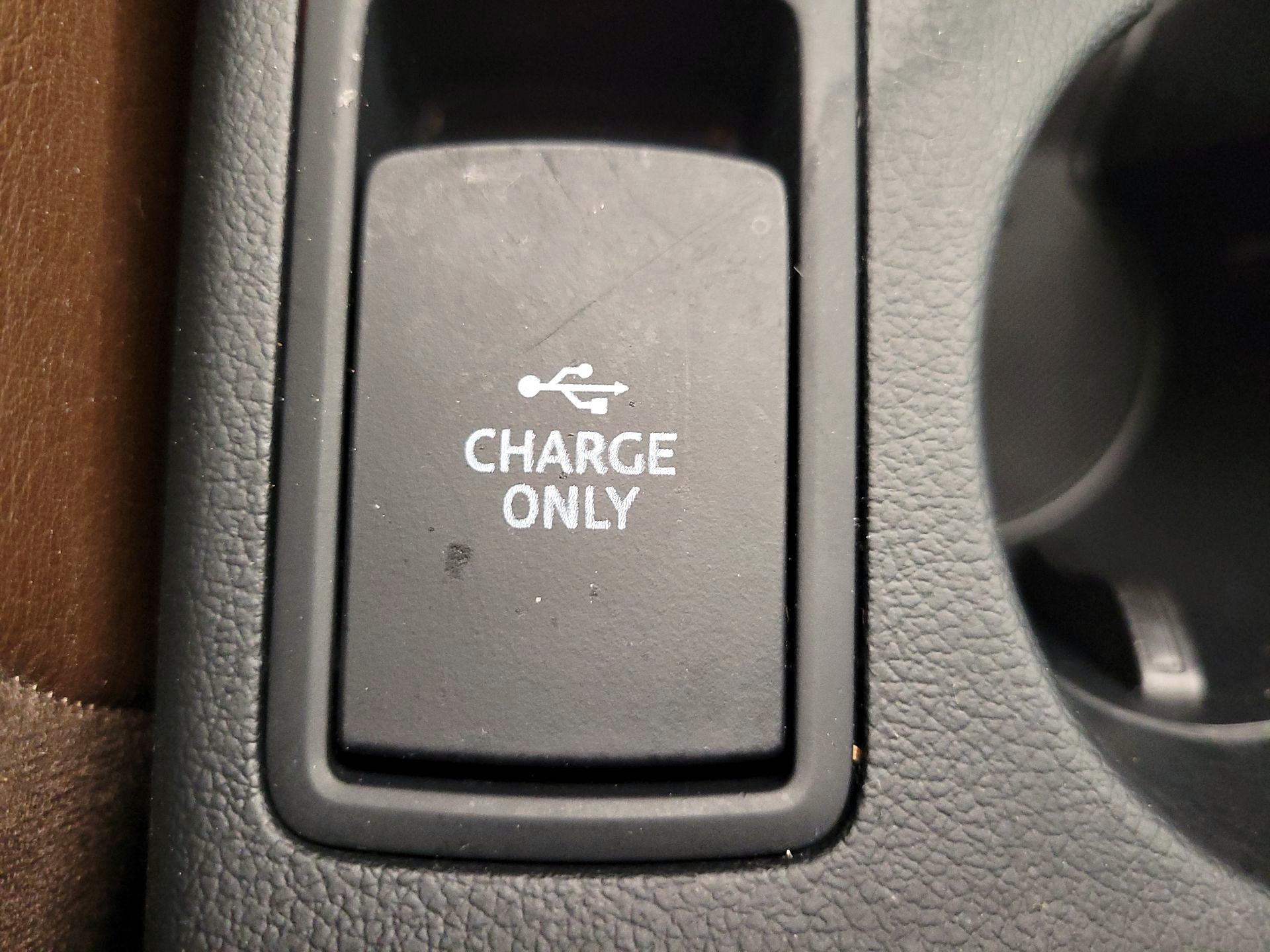 Thumbnail: 2018 Audi Q3 - 19