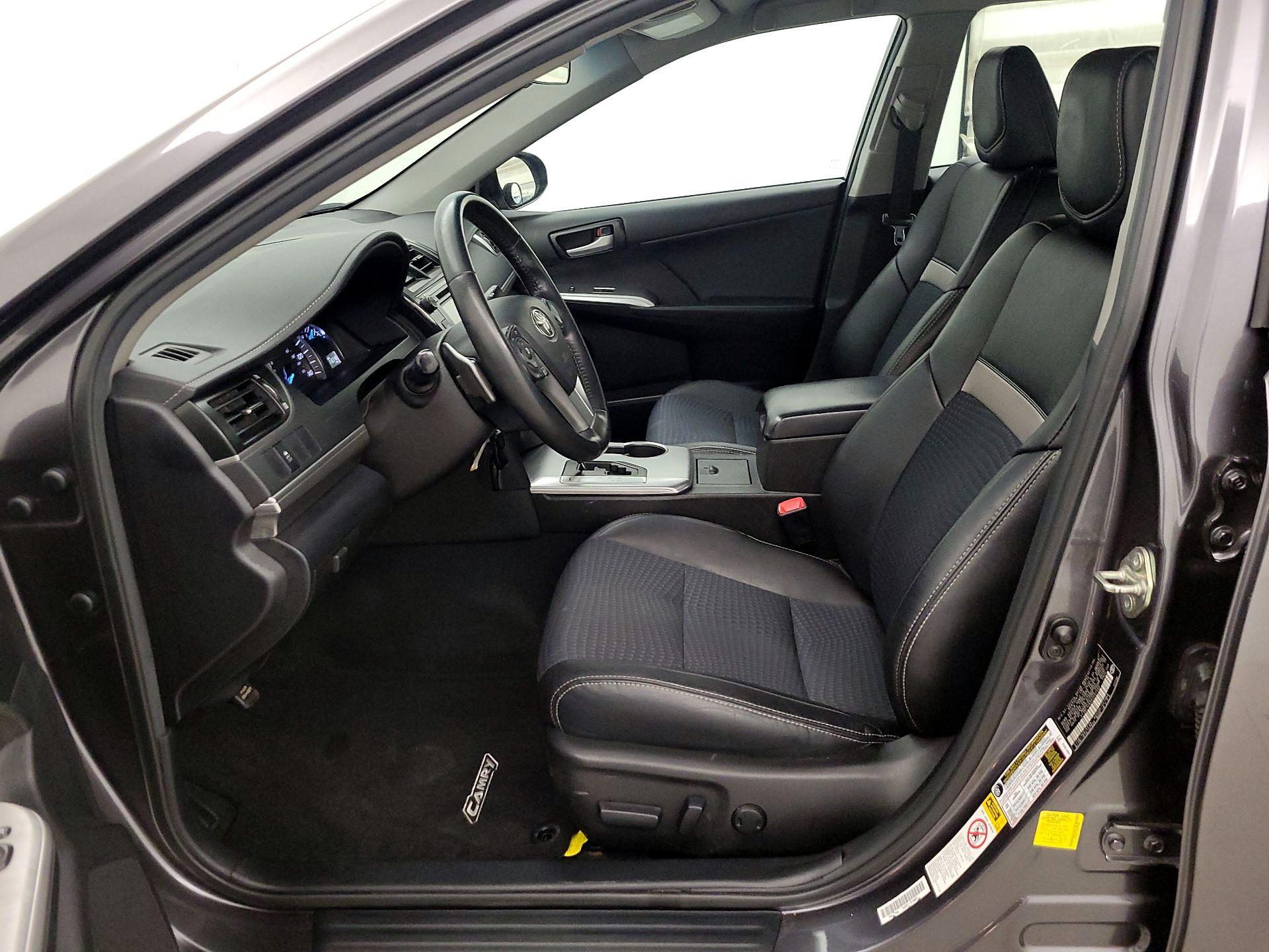 Thumbnail: 2014 Toyota Camry - 11