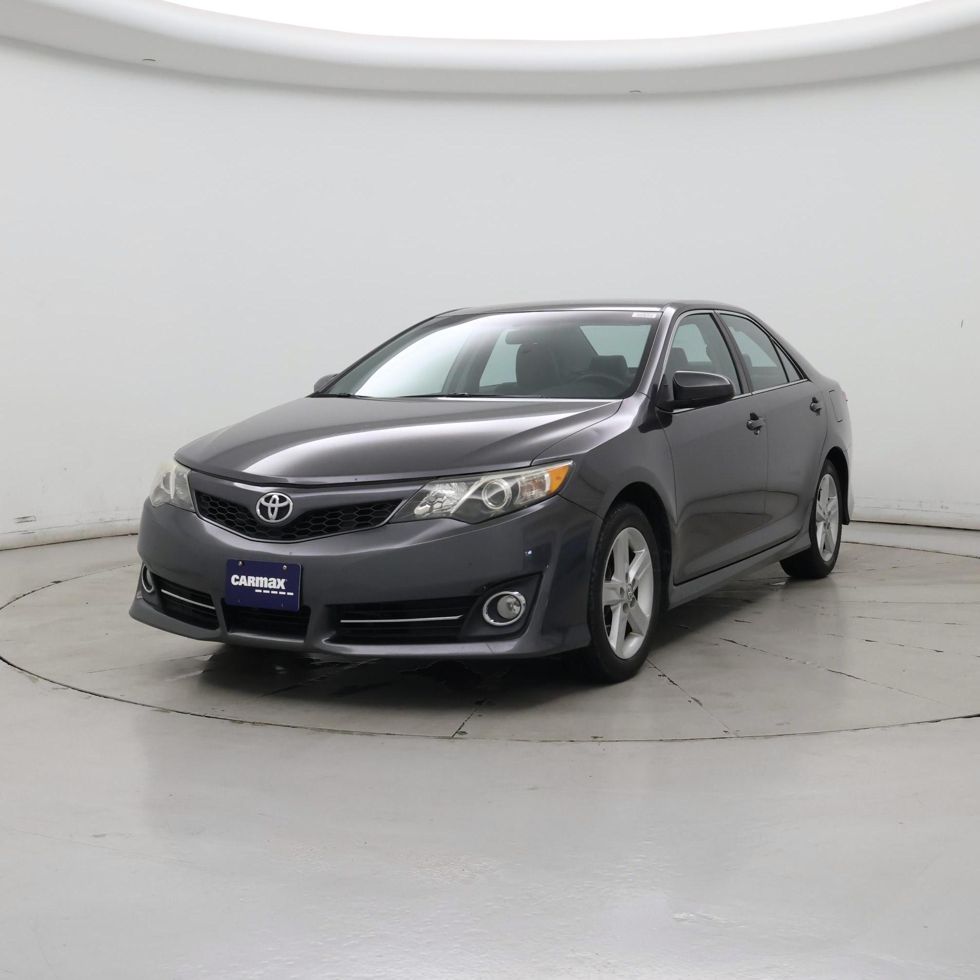 Thumbnail: 2014 Toyota Camry - 4