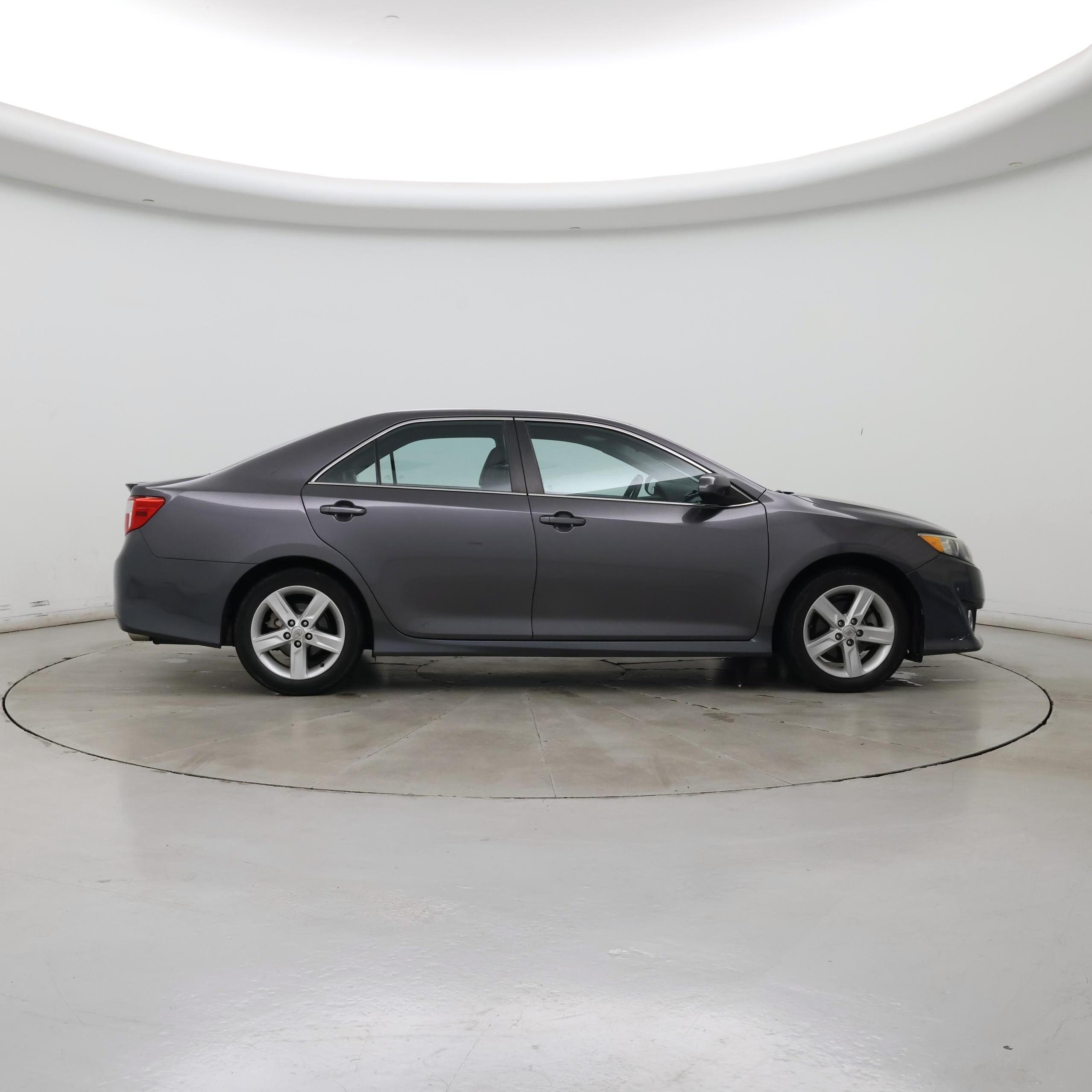 Thumbnail: 2014 Toyota Camry - 7