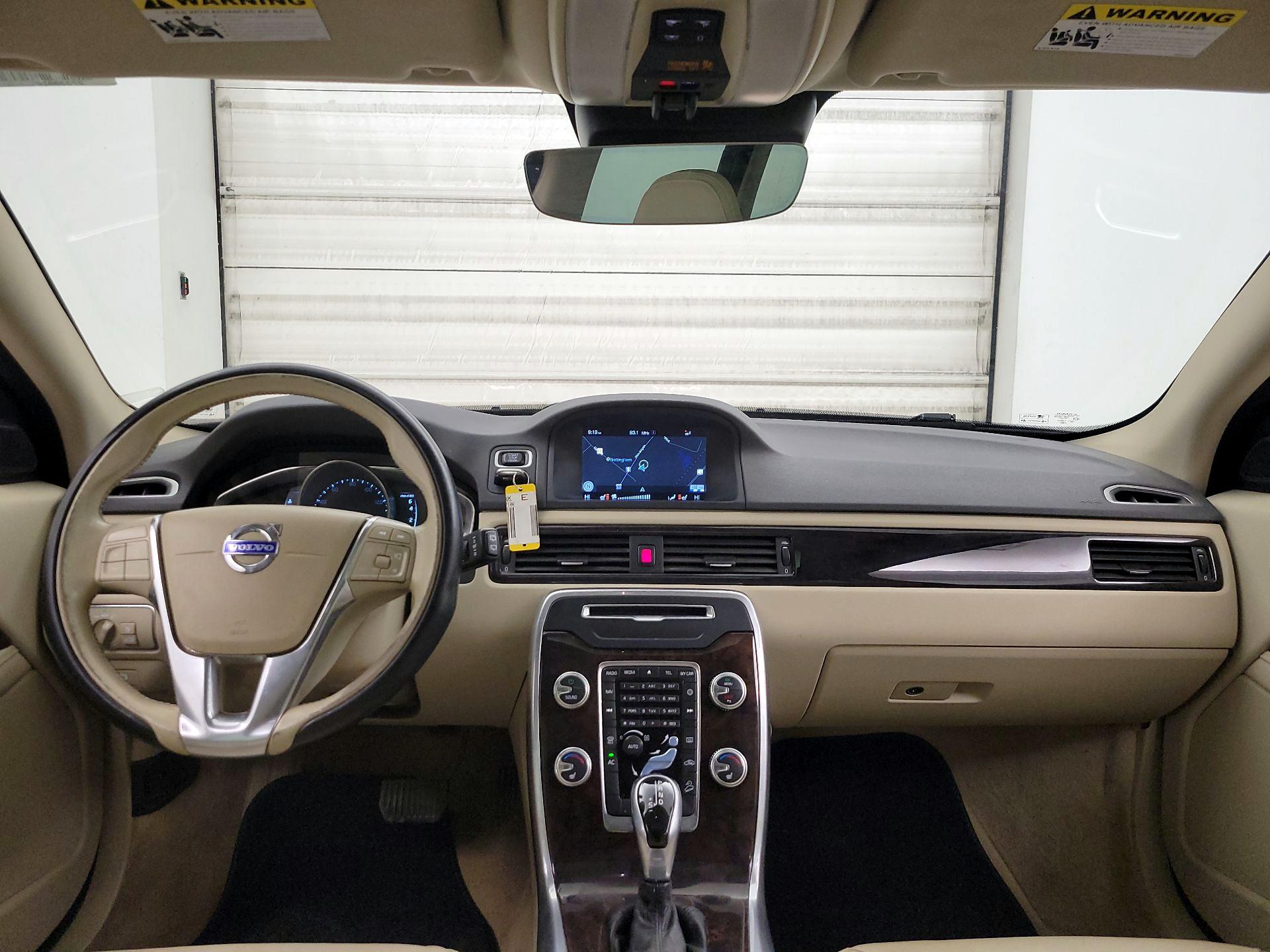 Thumbnail: 2015 Volvo XC70 - 9