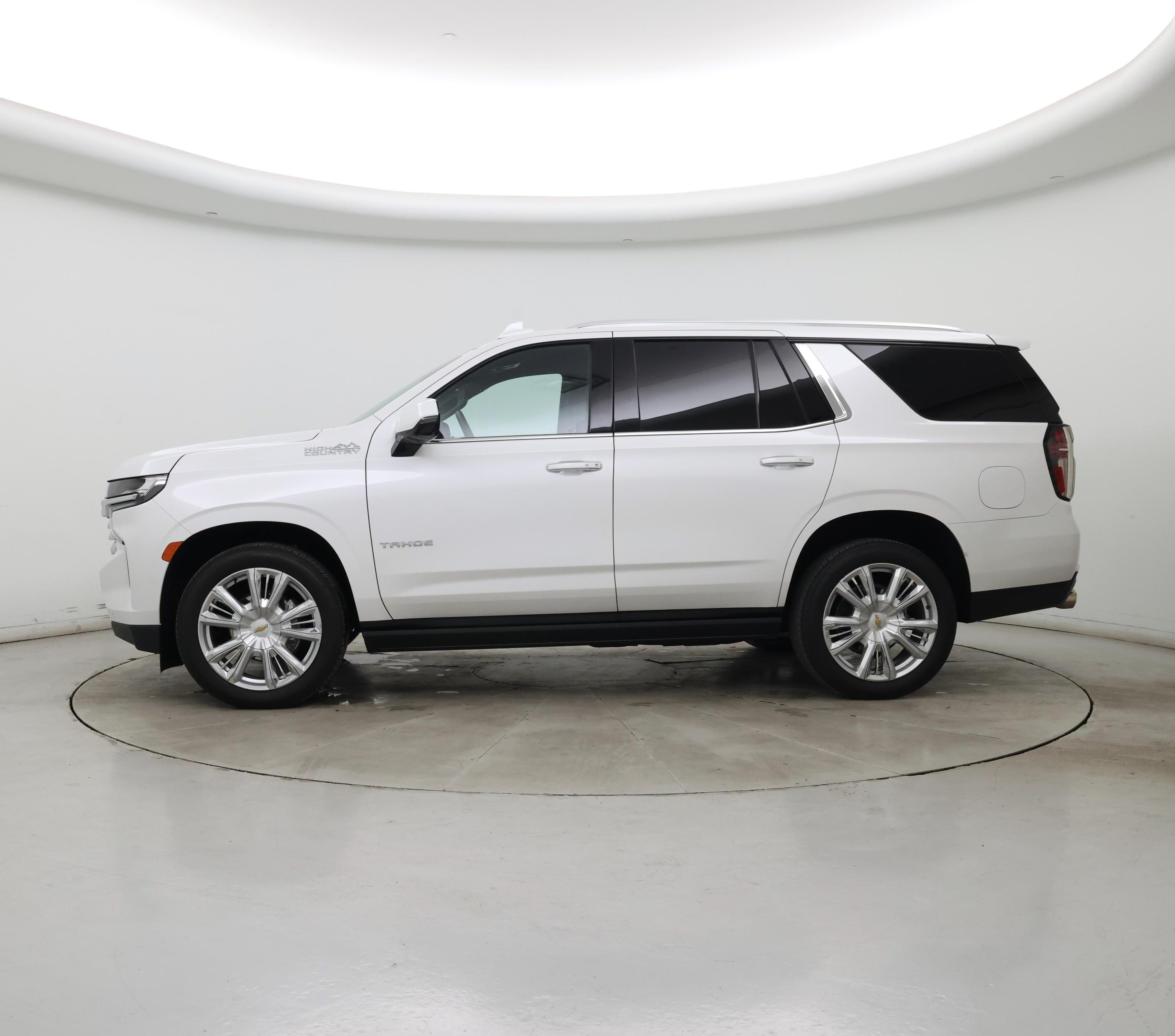 Thumbnail: 2023 Chevrolet Tahoe - 3