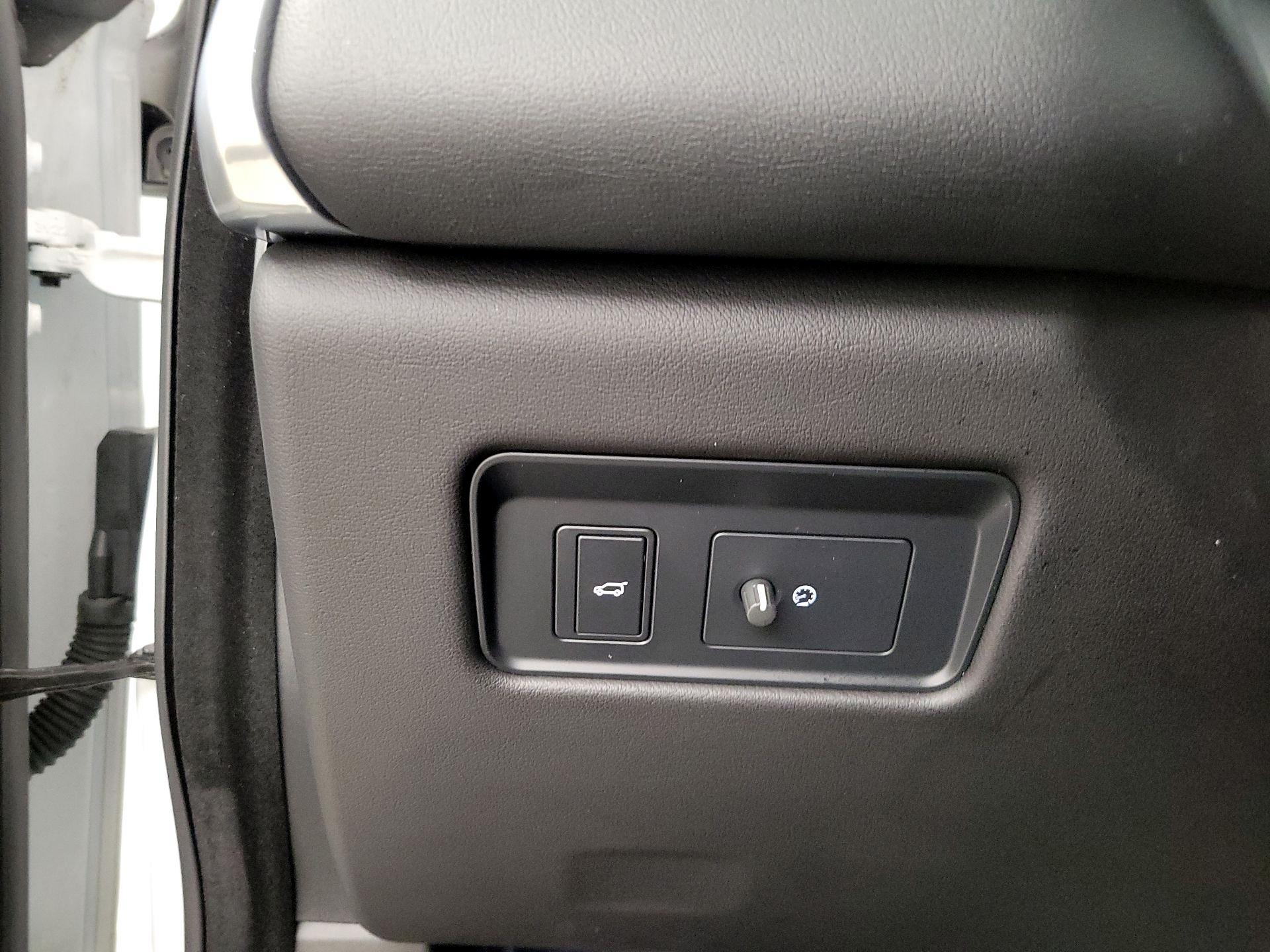 Thumbnail: 2024 Jaguar F-Pace - 13