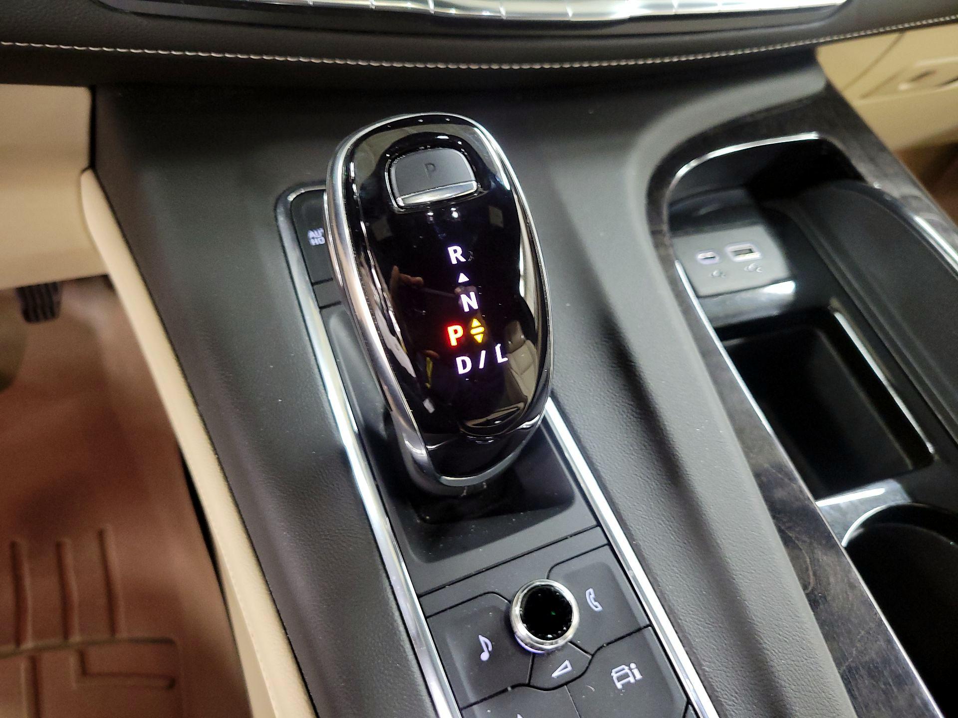 Thumbnail: 2023 Cadillac Escalade - 18