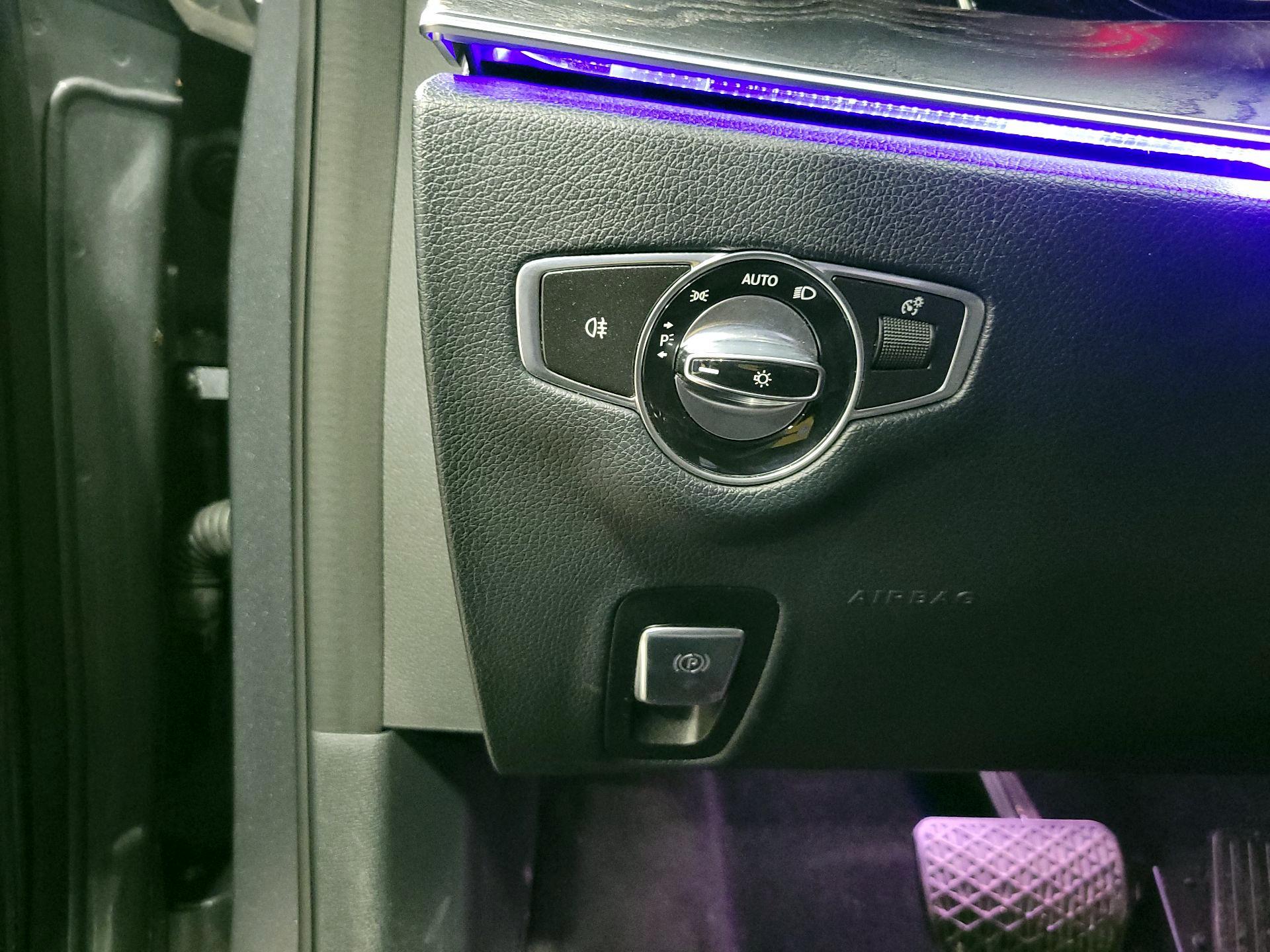 Thumbnail: 2018 Mercedes-Benz E-Class - 13