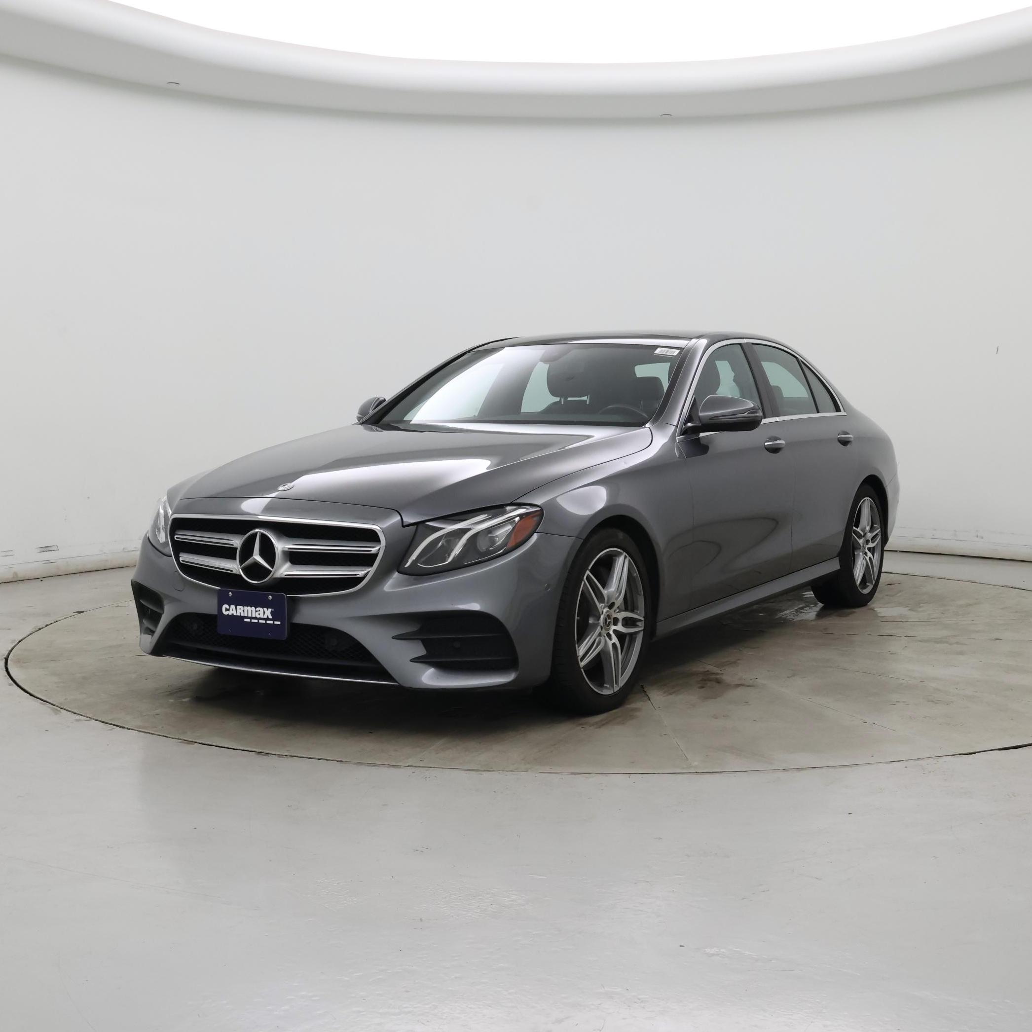 Thumbnail: 2018 Mercedes-Benz E-Class - 4