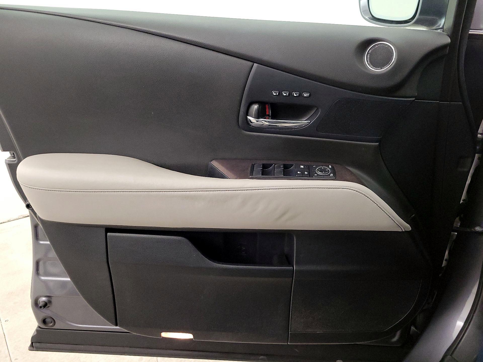 Thumbnail: 2015 Lexus RX - 12