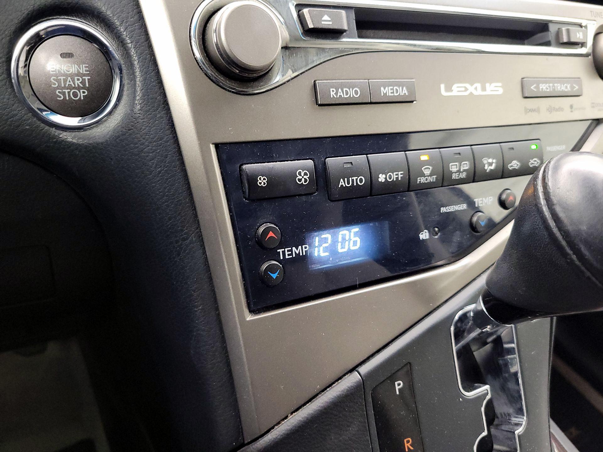 Thumbnail: 2015 Lexus RX - 17