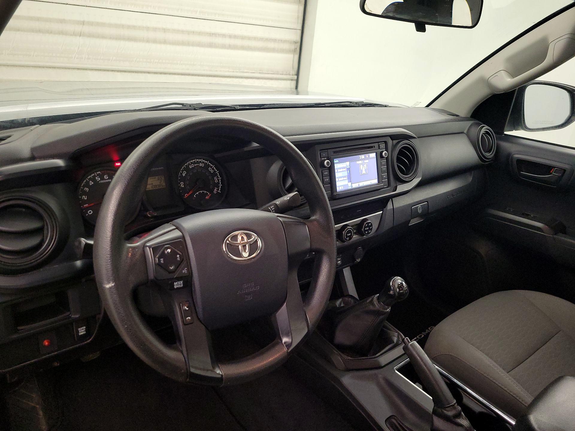 Thumbnail: 2017 Toyota Tacoma - 9