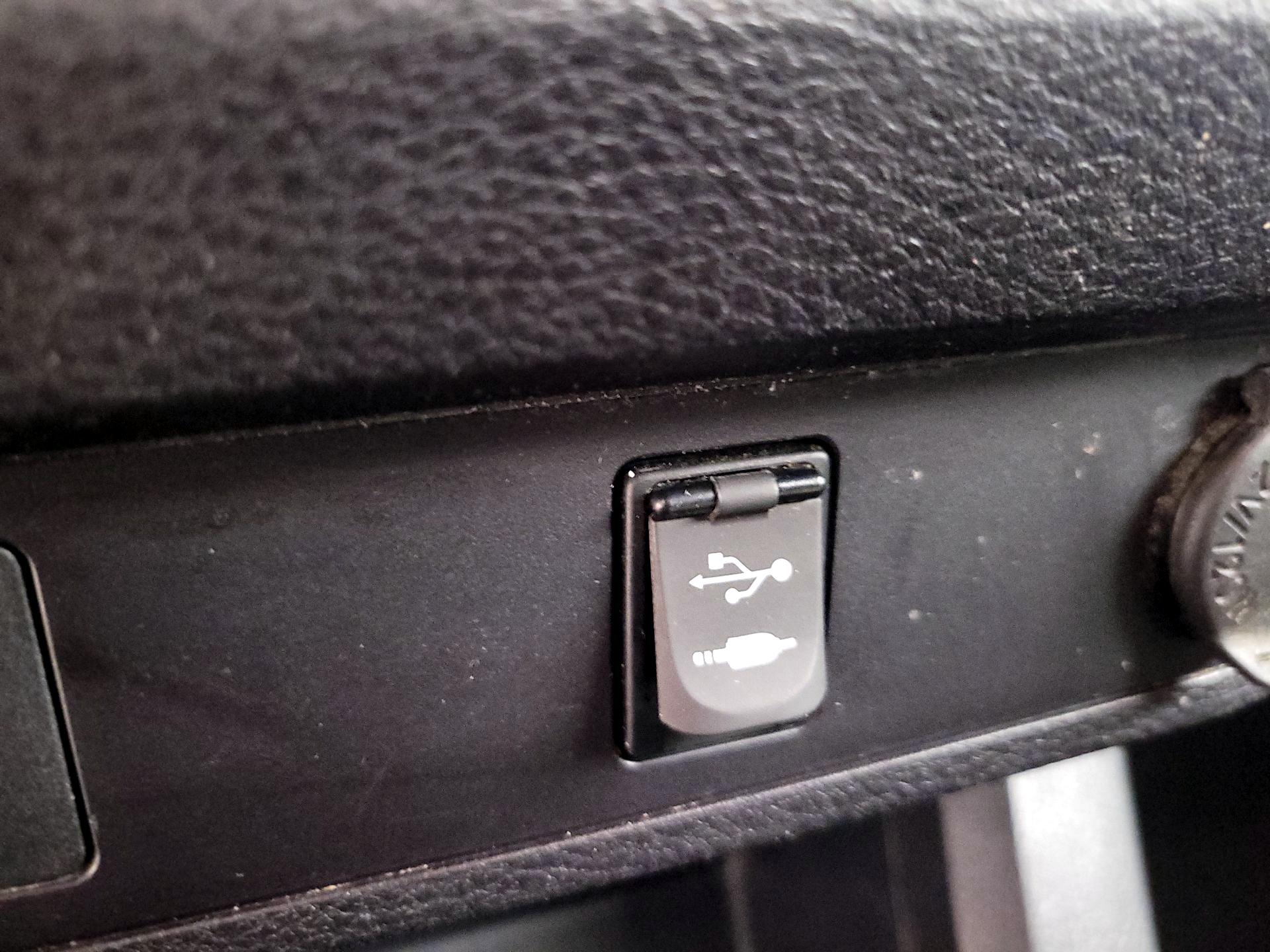 Thumbnail: 2017 Toyota Tacoma - 17