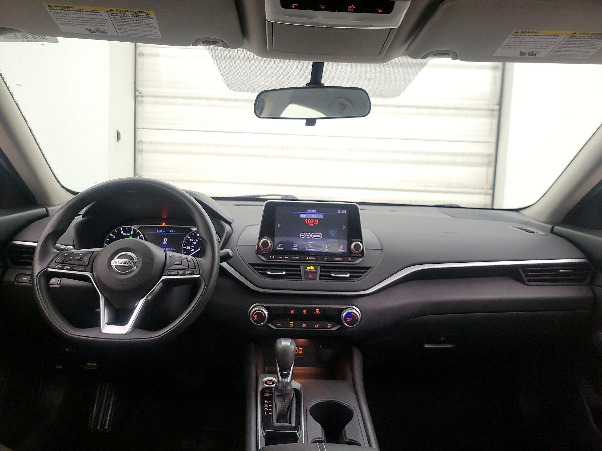 Thumbnail: 2019 Nissan Altima - 9