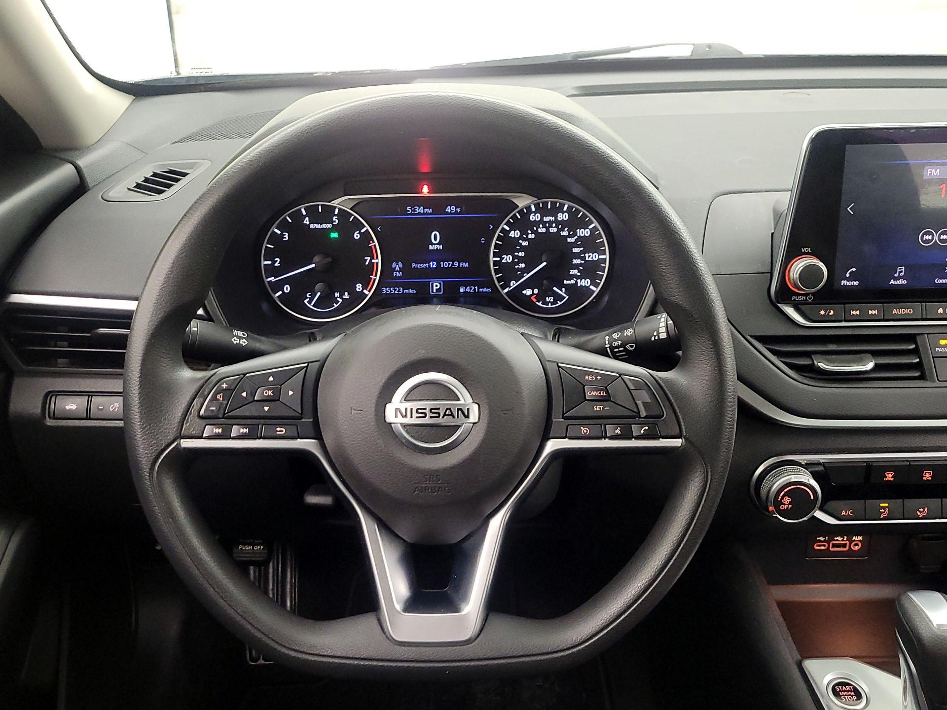 Thumbnail: 2019 Nissan Altima - 10