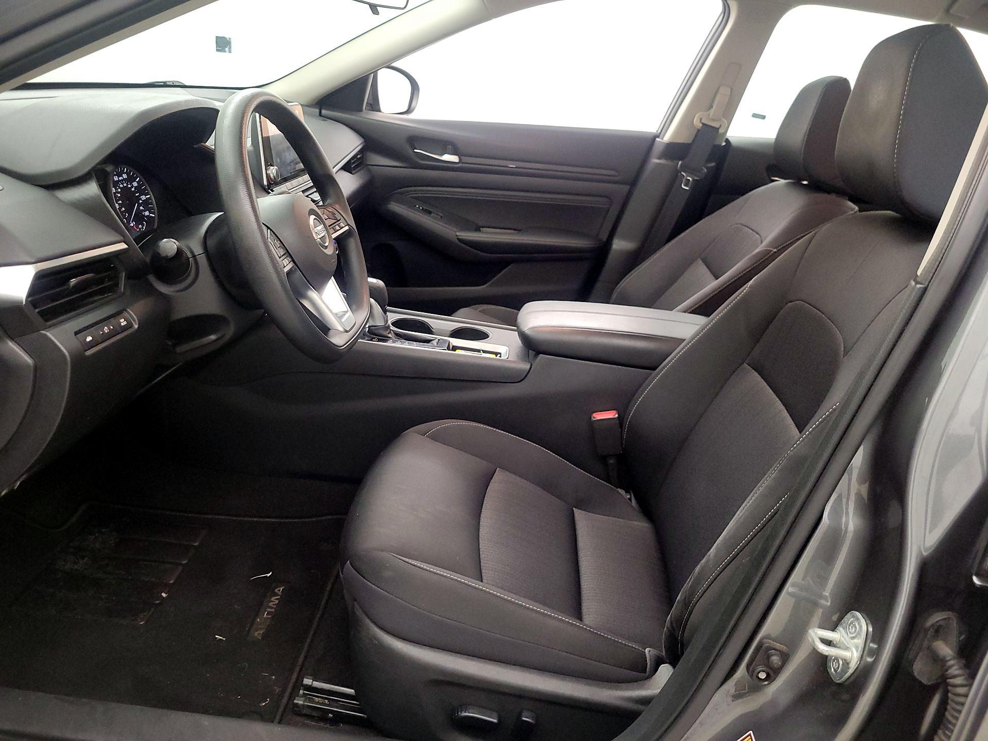 Thumbnail: 2019 Nissan Altima - 11