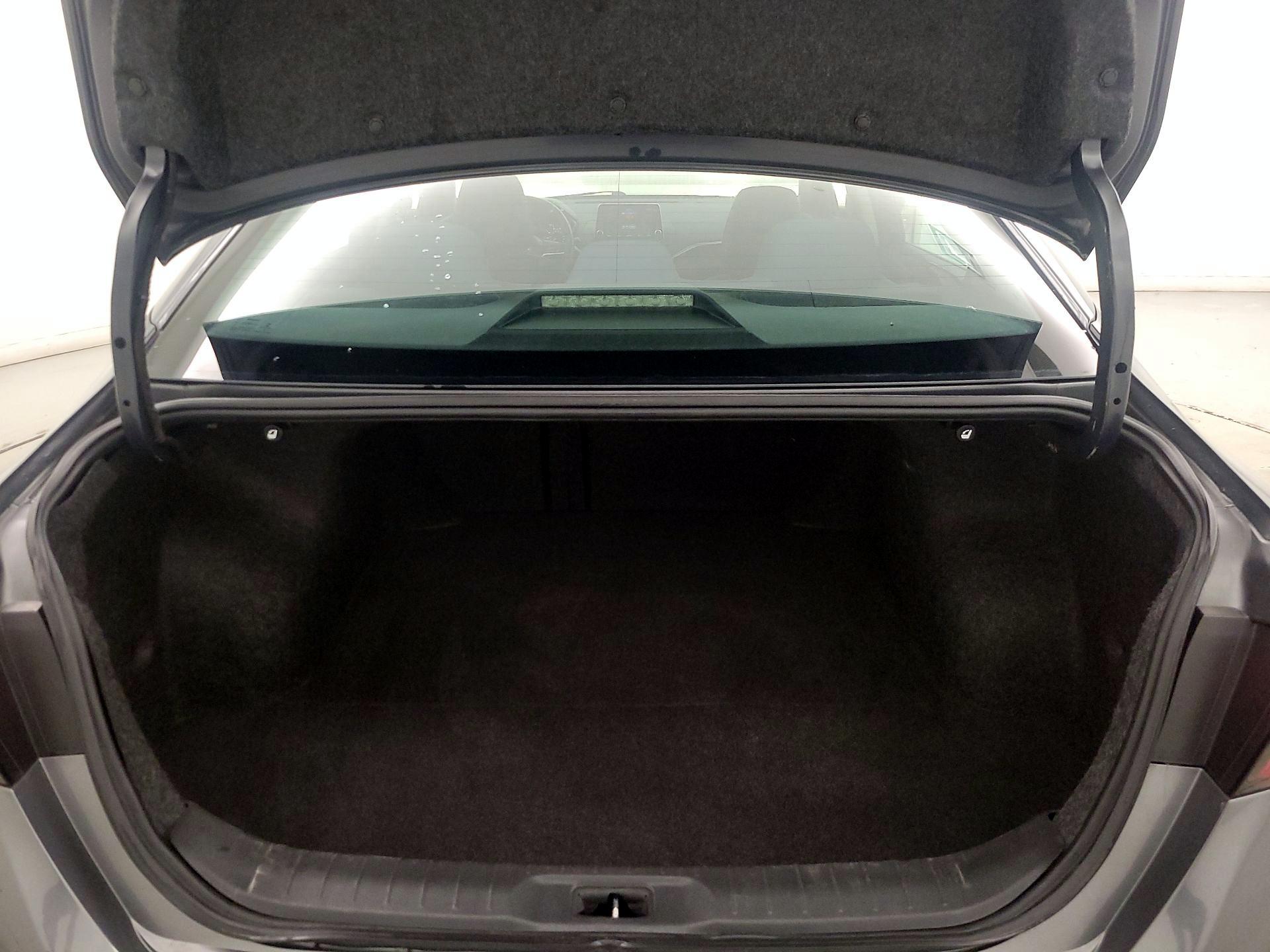 Thumbnail: 2019 Nissan Altima - 20