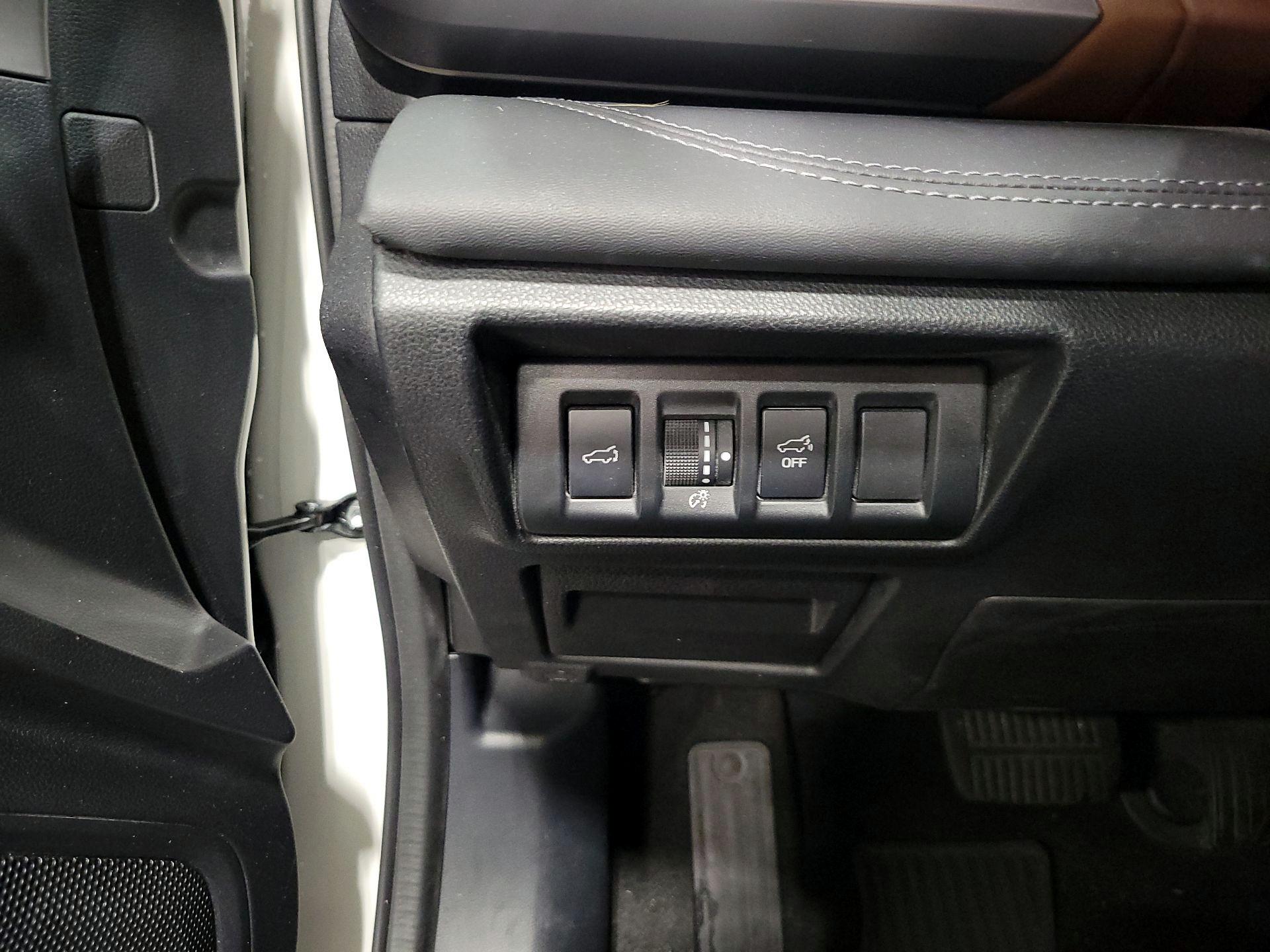 Thumbnail: 2022 Subaru Outback - 13