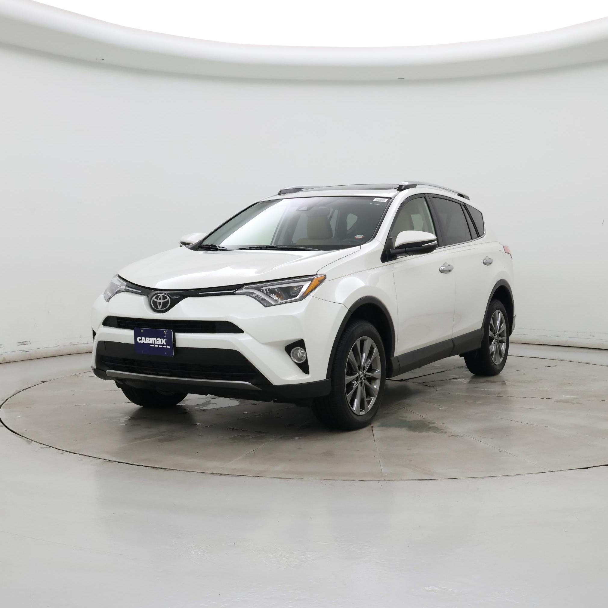 Thumbnail: 2018 Toyota RAV4 - 4