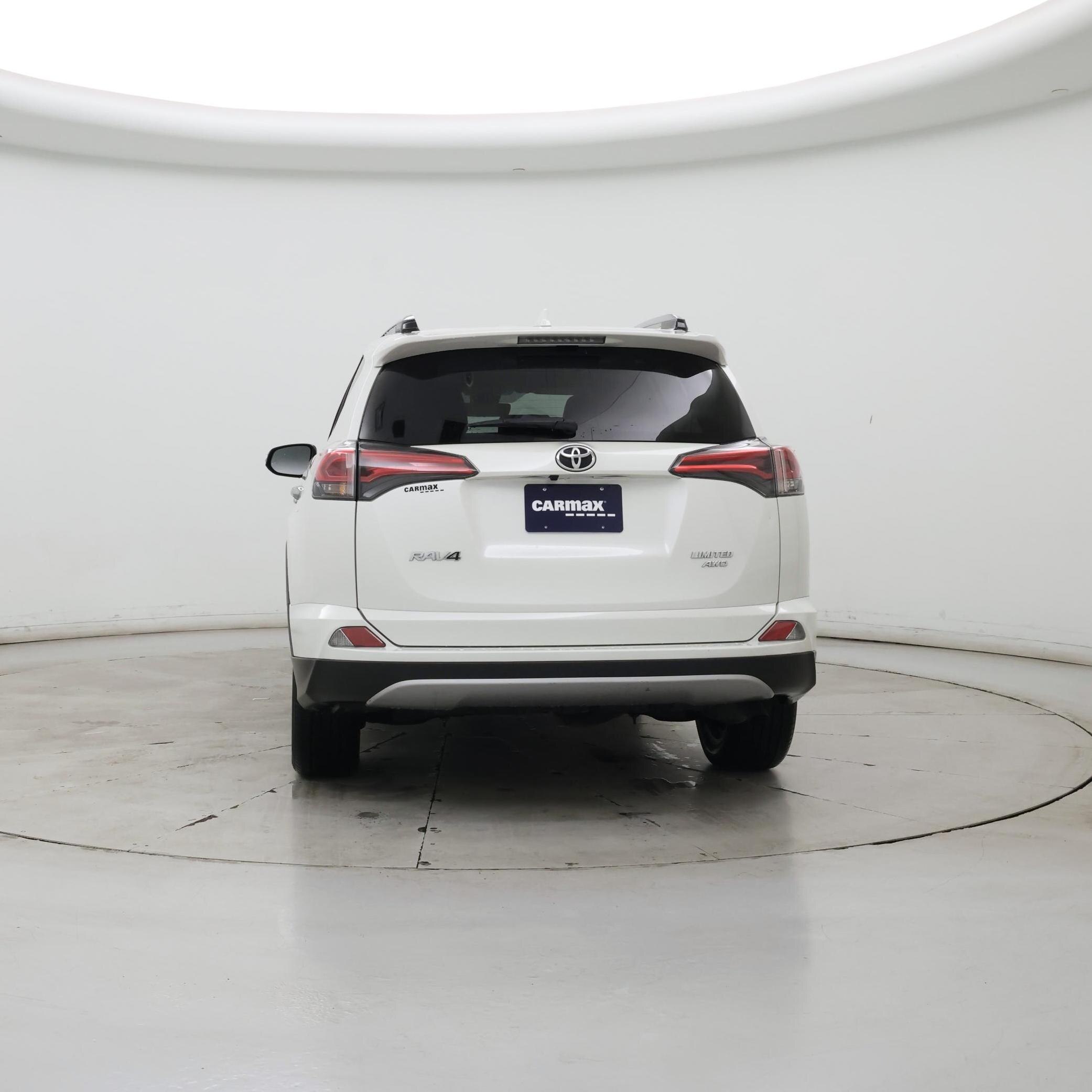 Thumbnail: 2018 Toyota RAV4 - 6