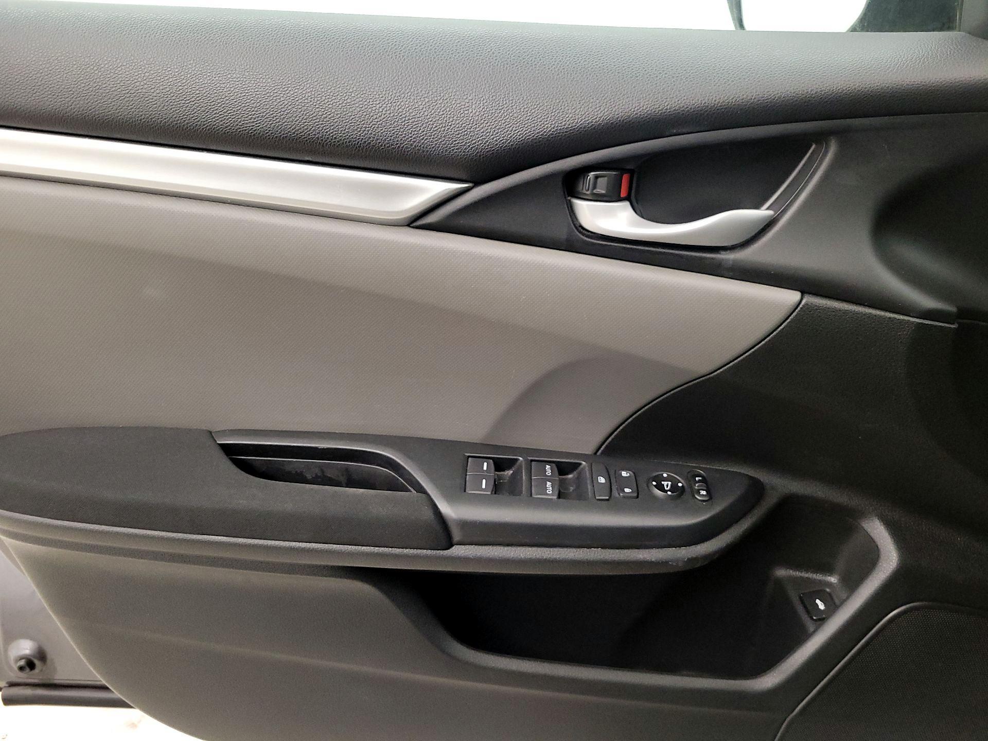 Thumbnail: 2019 Honda Civic - 12