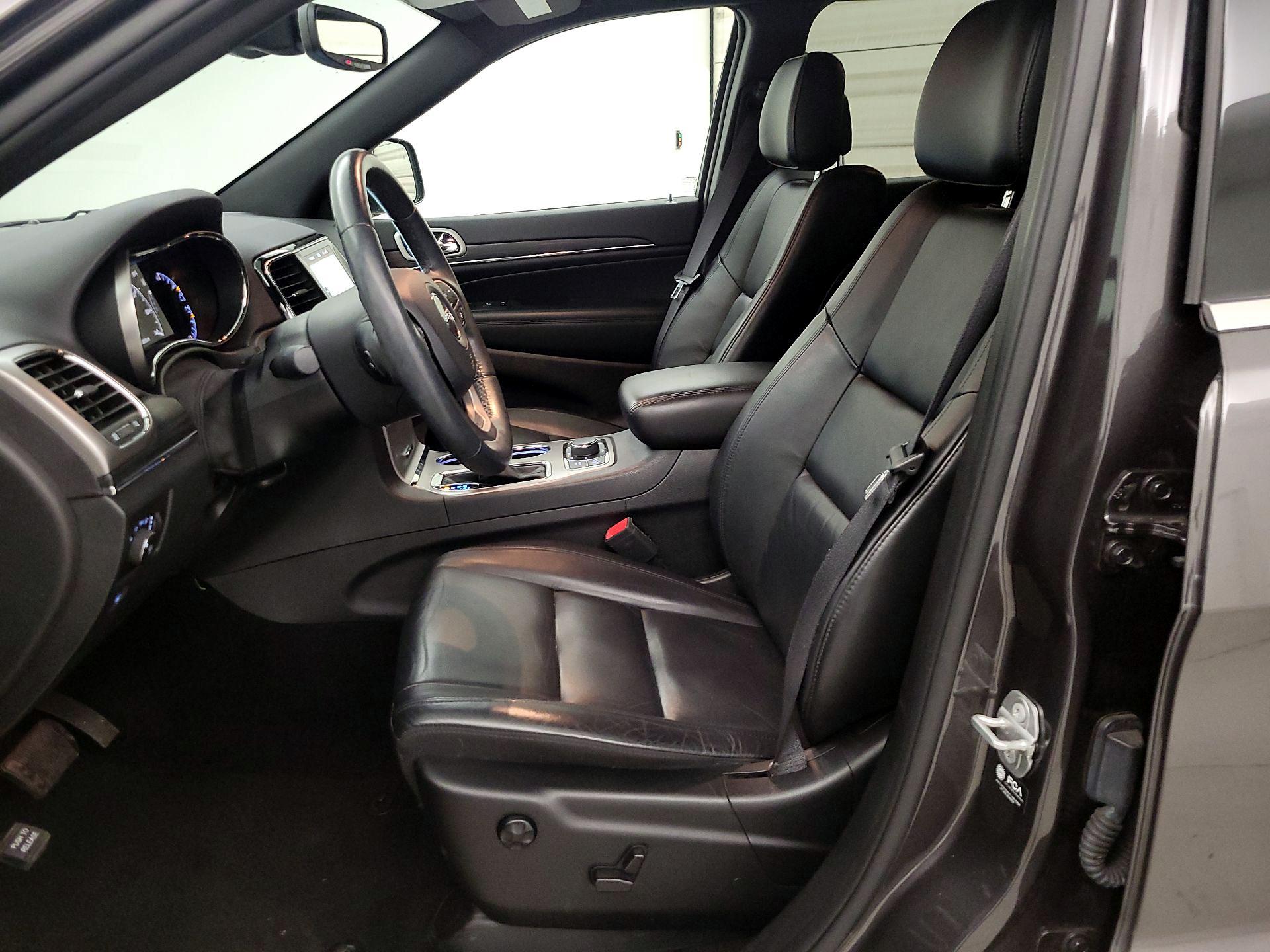 Thumbnail: 2021 Jeep Grand Cherokee - 11