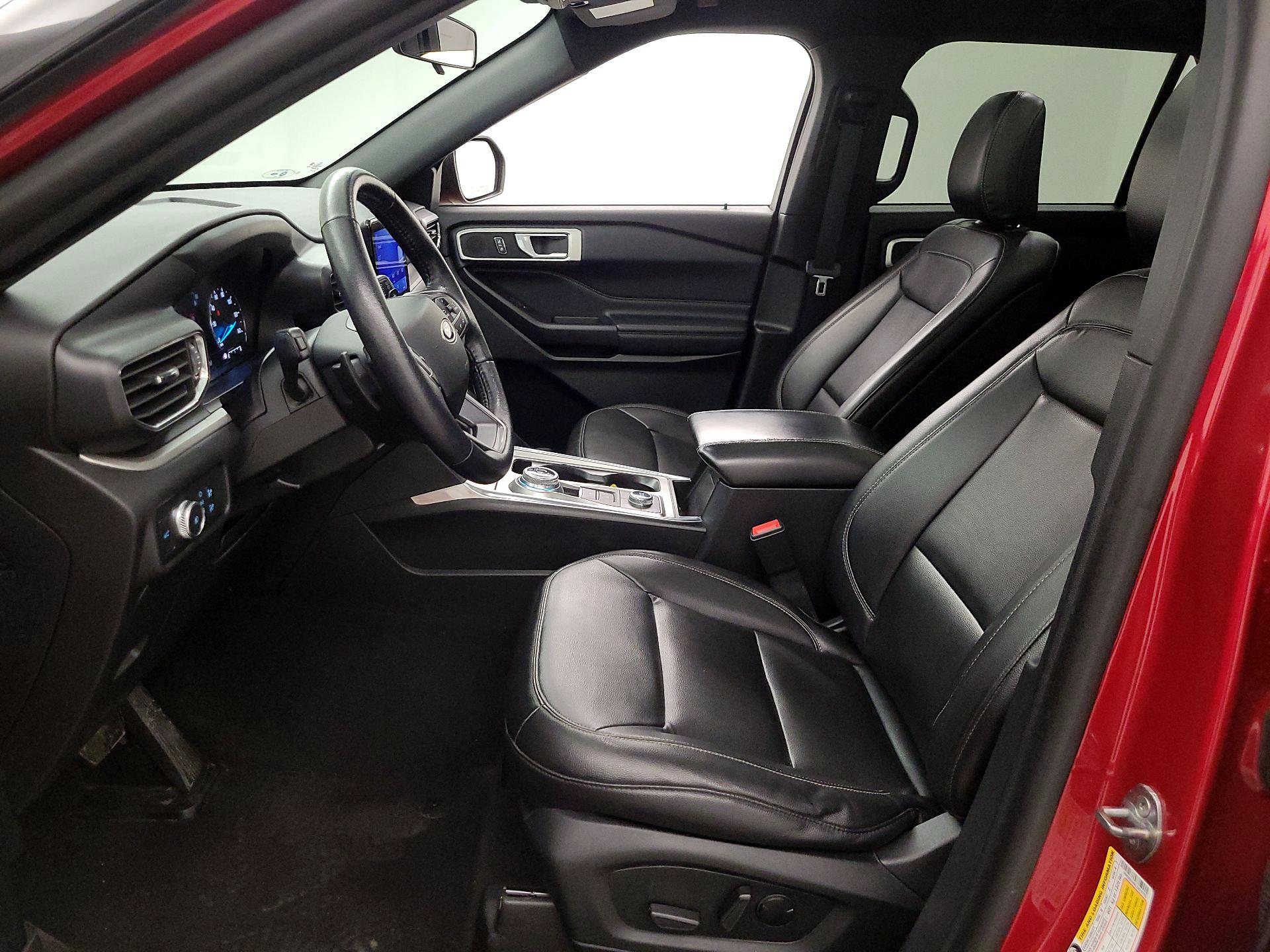 Thumbnail: 2020 Ford Explorer - 11