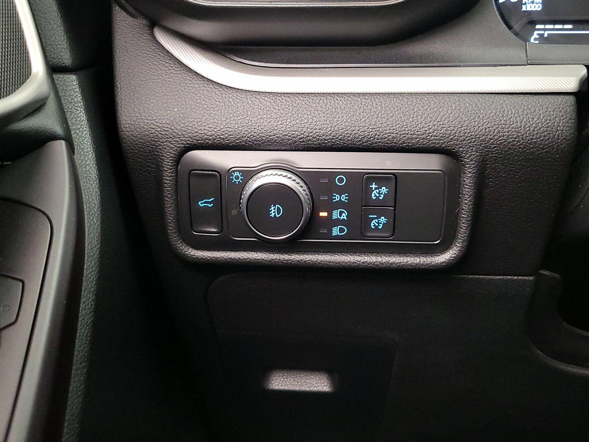 Thumbnail: 2020 Ford Explorer - 13