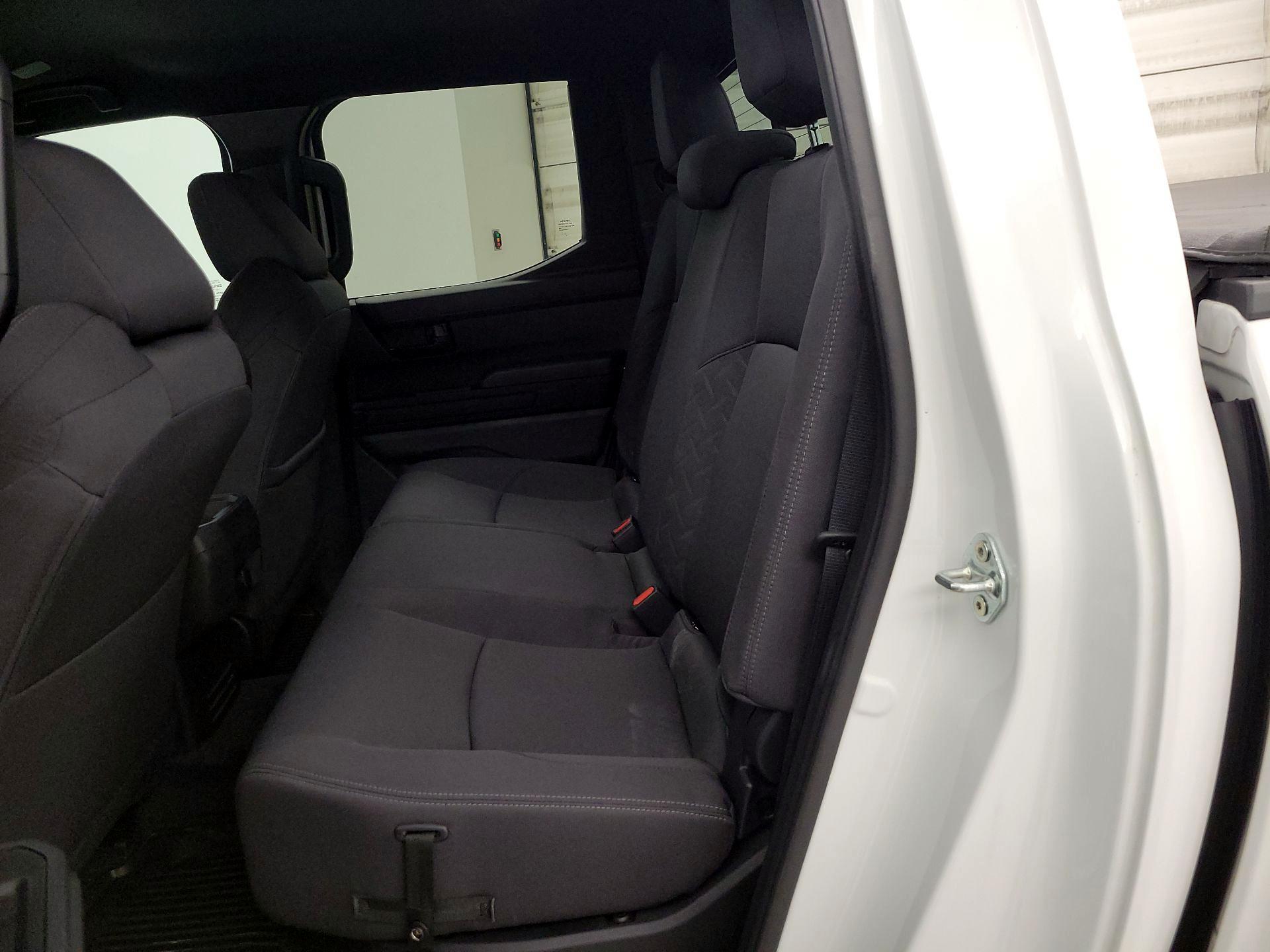 Thumbnail: 2024 Toyota Tacoma - 19