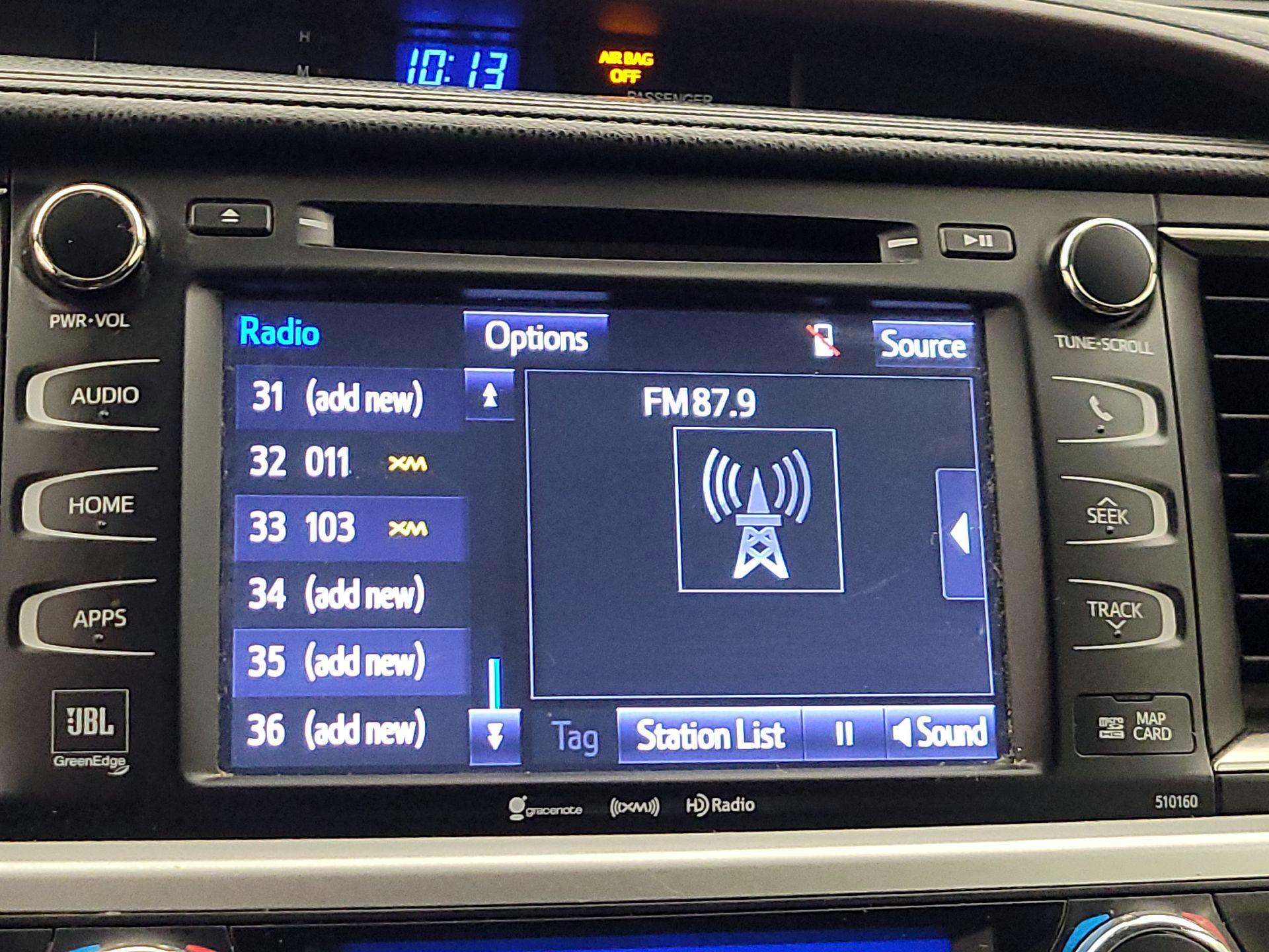 Thumbnail: 2016 Toyota Highlander - 16