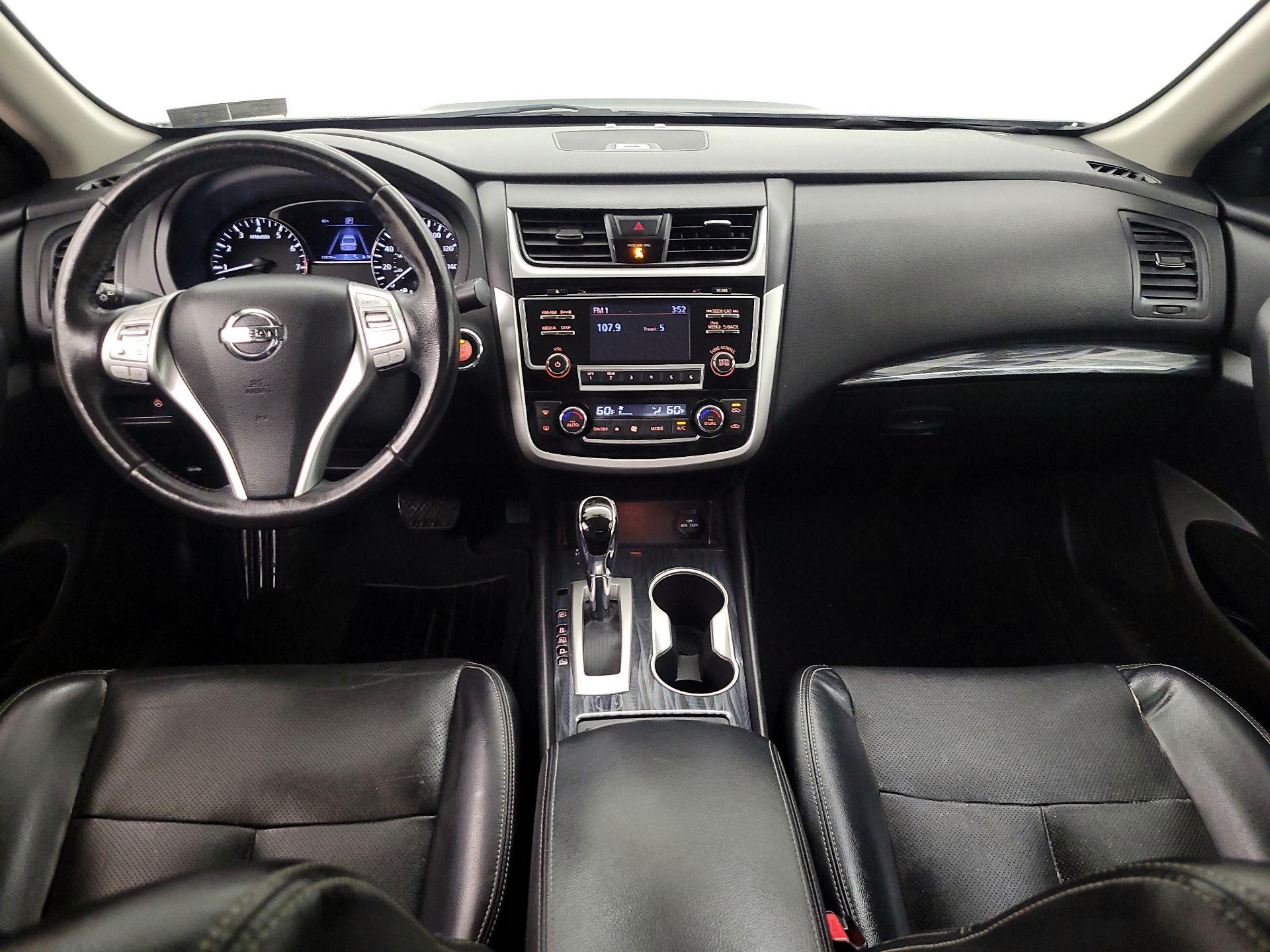 Thumbnail: 2018 Nissan Altima - 9
