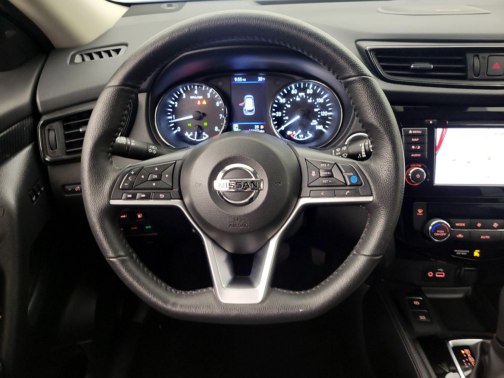 Thumbnail: 2020 Nissan Rogue - 10