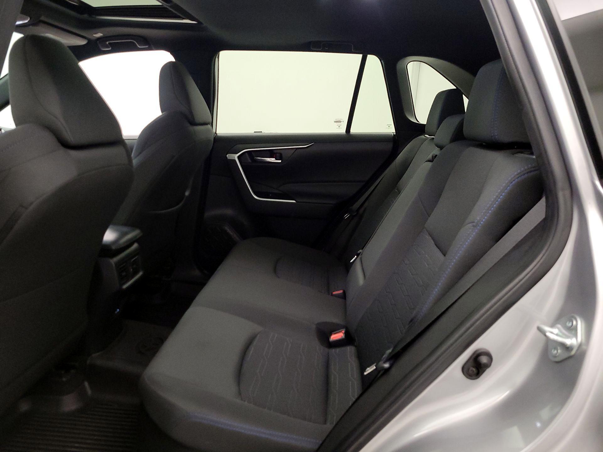 Thumbnail: 2023 Toyota RAV4 - 20