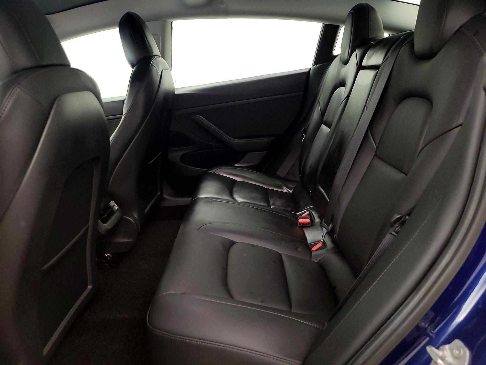 Thumbnail: 2020 Tesla Model 3 - 18