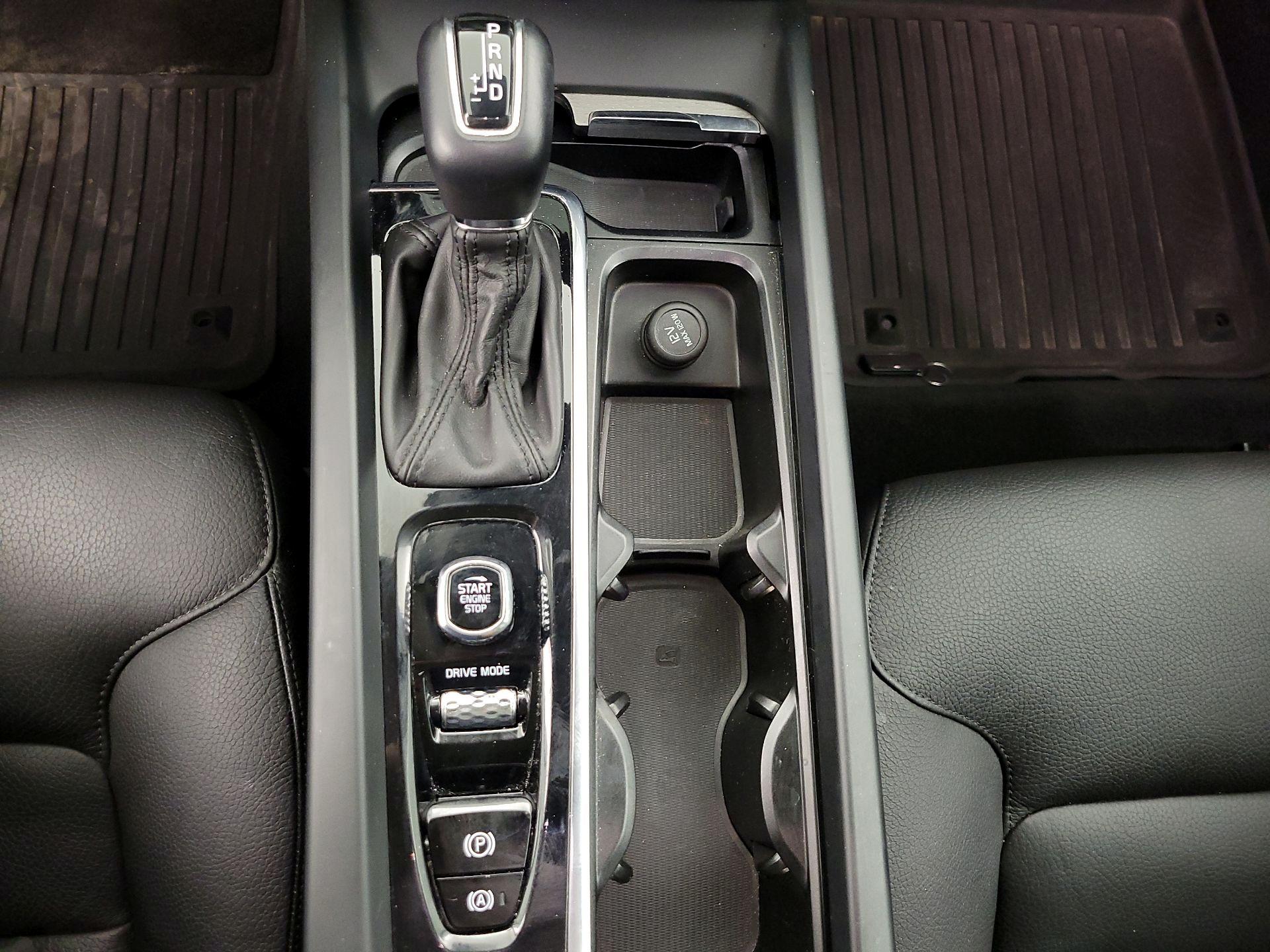 Thumbnail: 2021 Volvo S60 - 18