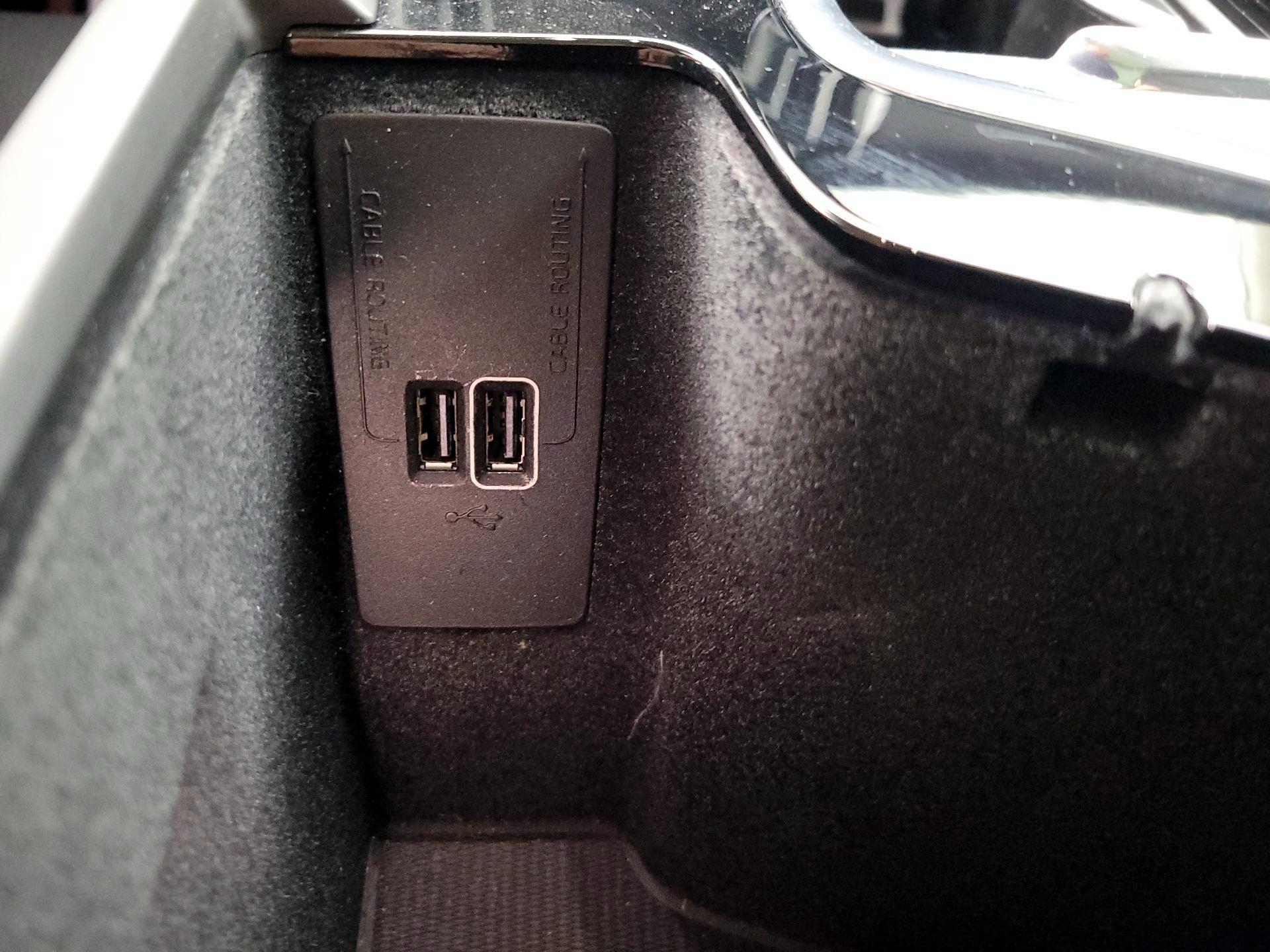 Thumbnail: 2021 Volvo S60 - 19