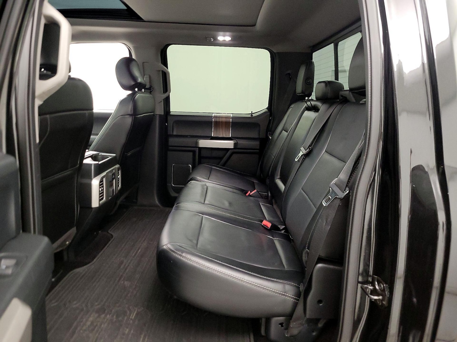 2015 Ford F-150 Lariat - Photo 22