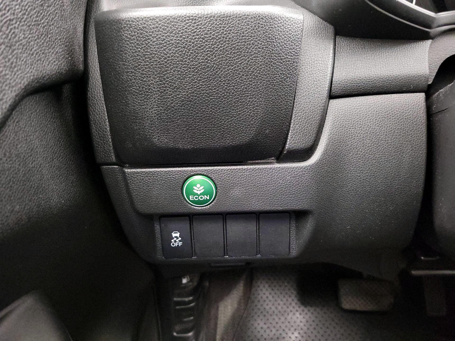 Thumbnail: 2015 Honda Fit - 13