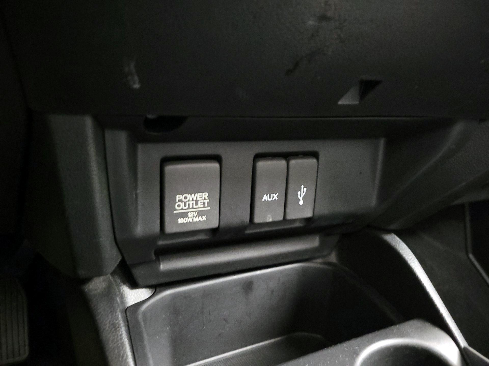 Thumbnail: 2015 Honda Fit - 18