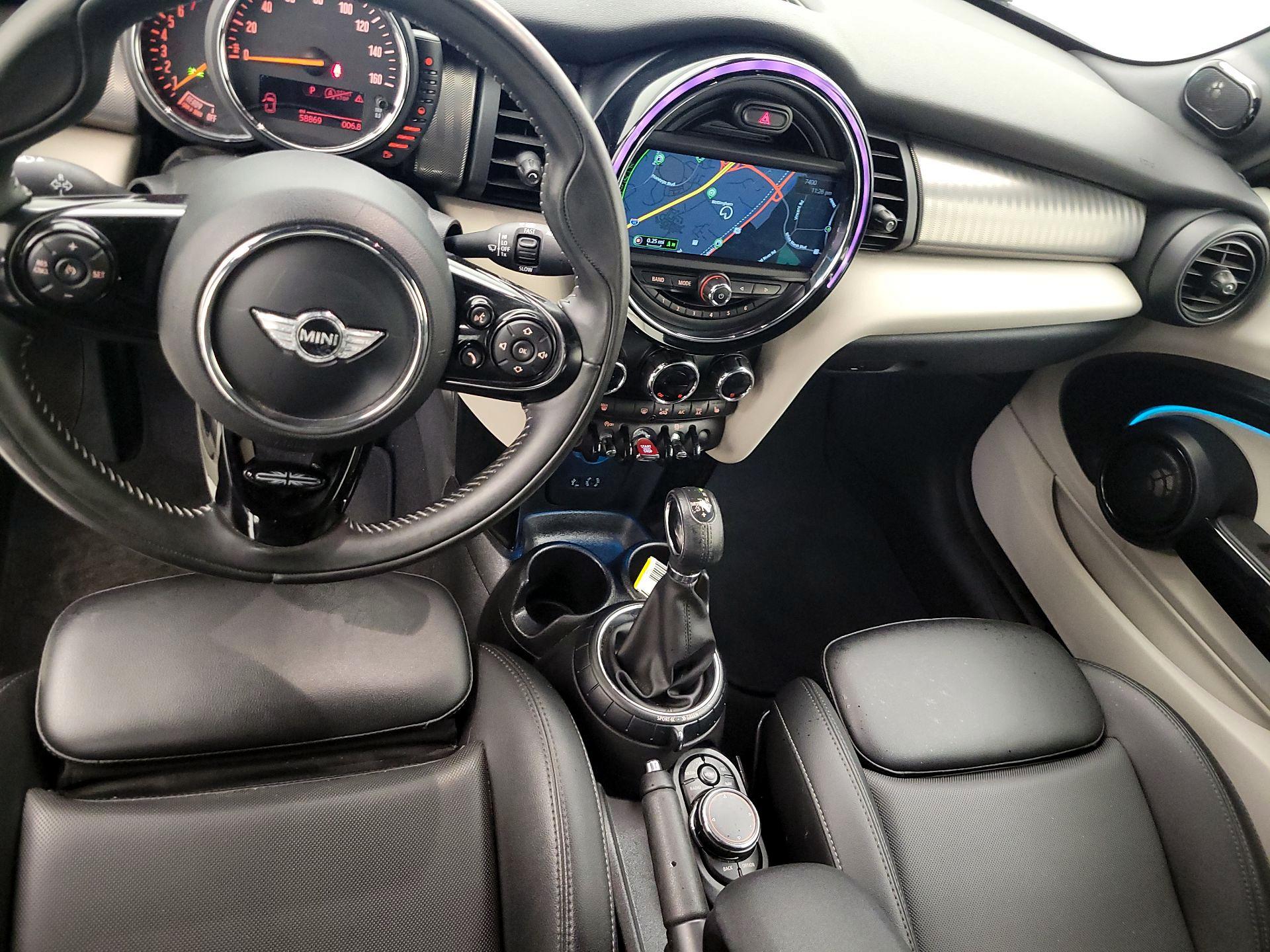 Thumbnail: 2017 MINI Cooper - 9