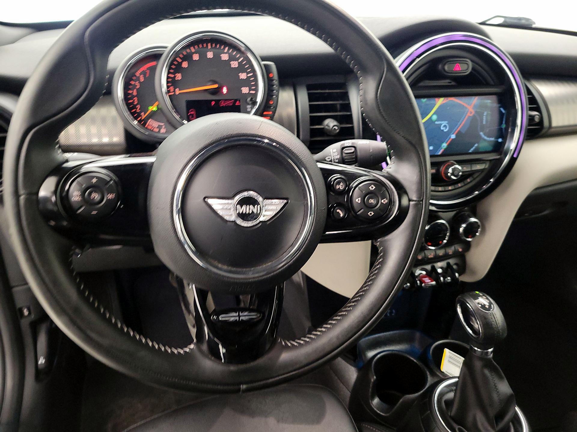 Thumbnail: 2017 MINI Cooper - 10