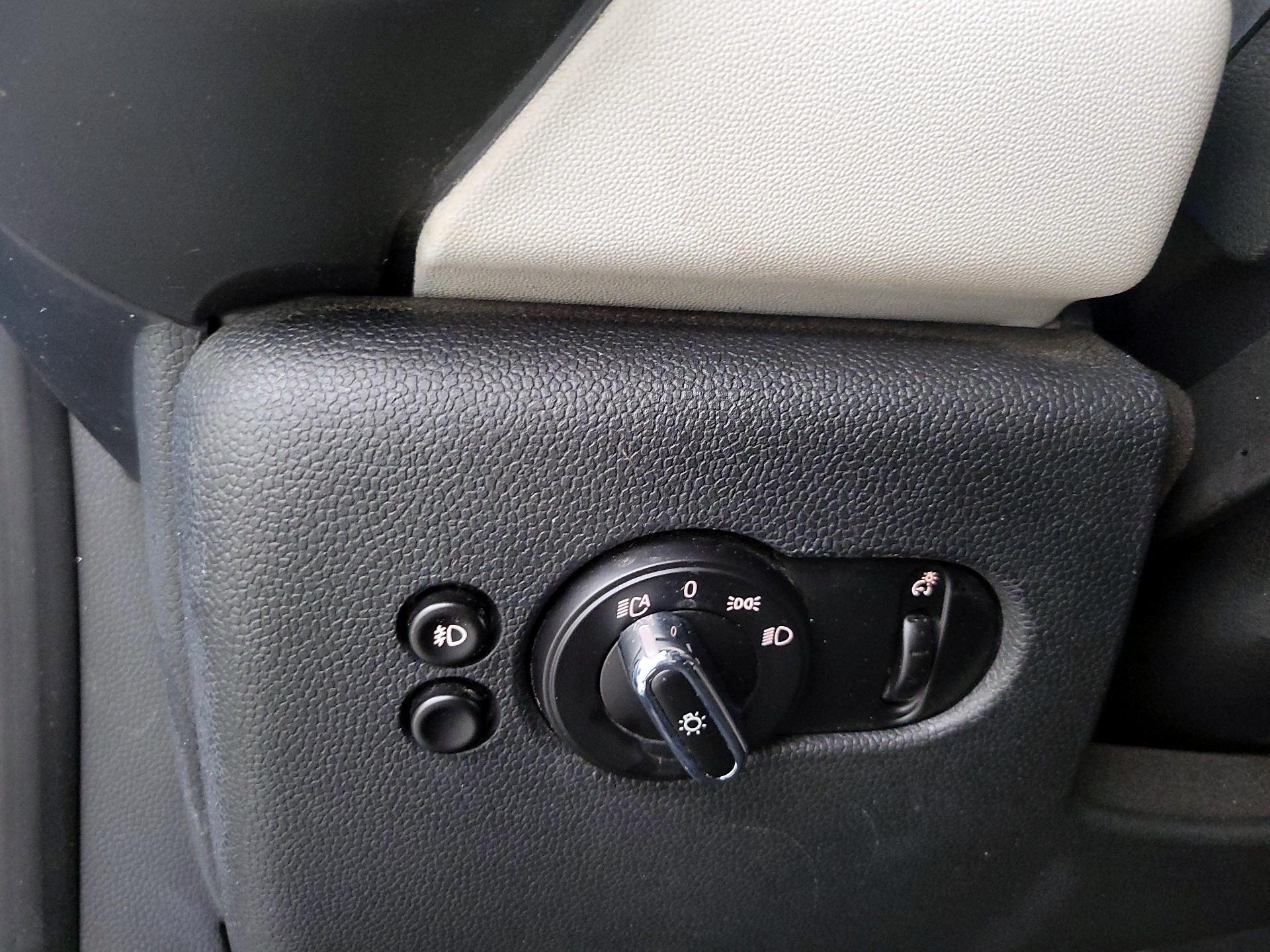 Thumbnail: 2017 MINI Cooper - 13