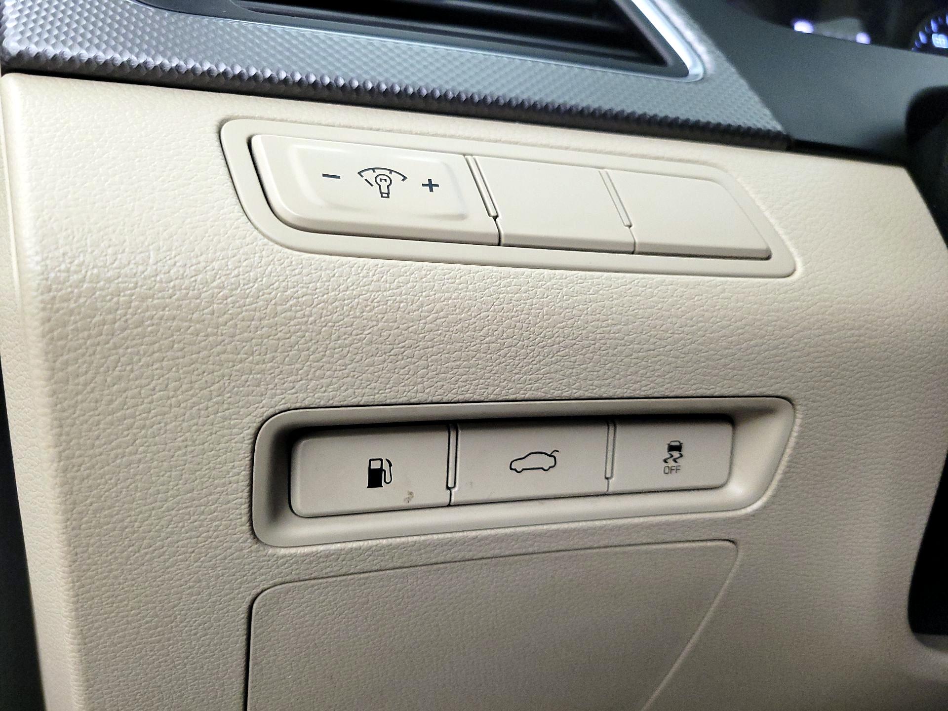 Thumbnail: 2017 Hyundai Sonata - 13