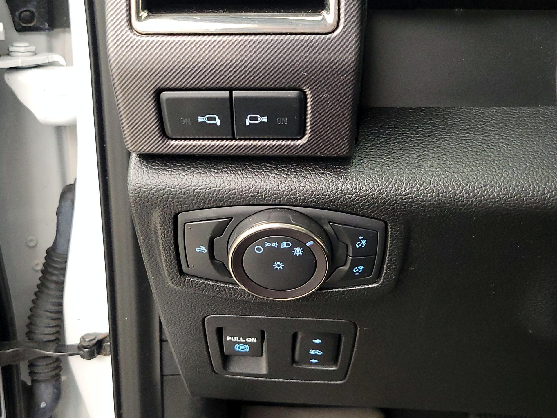 Thumbnail: 2019 Ford F-150 - 13