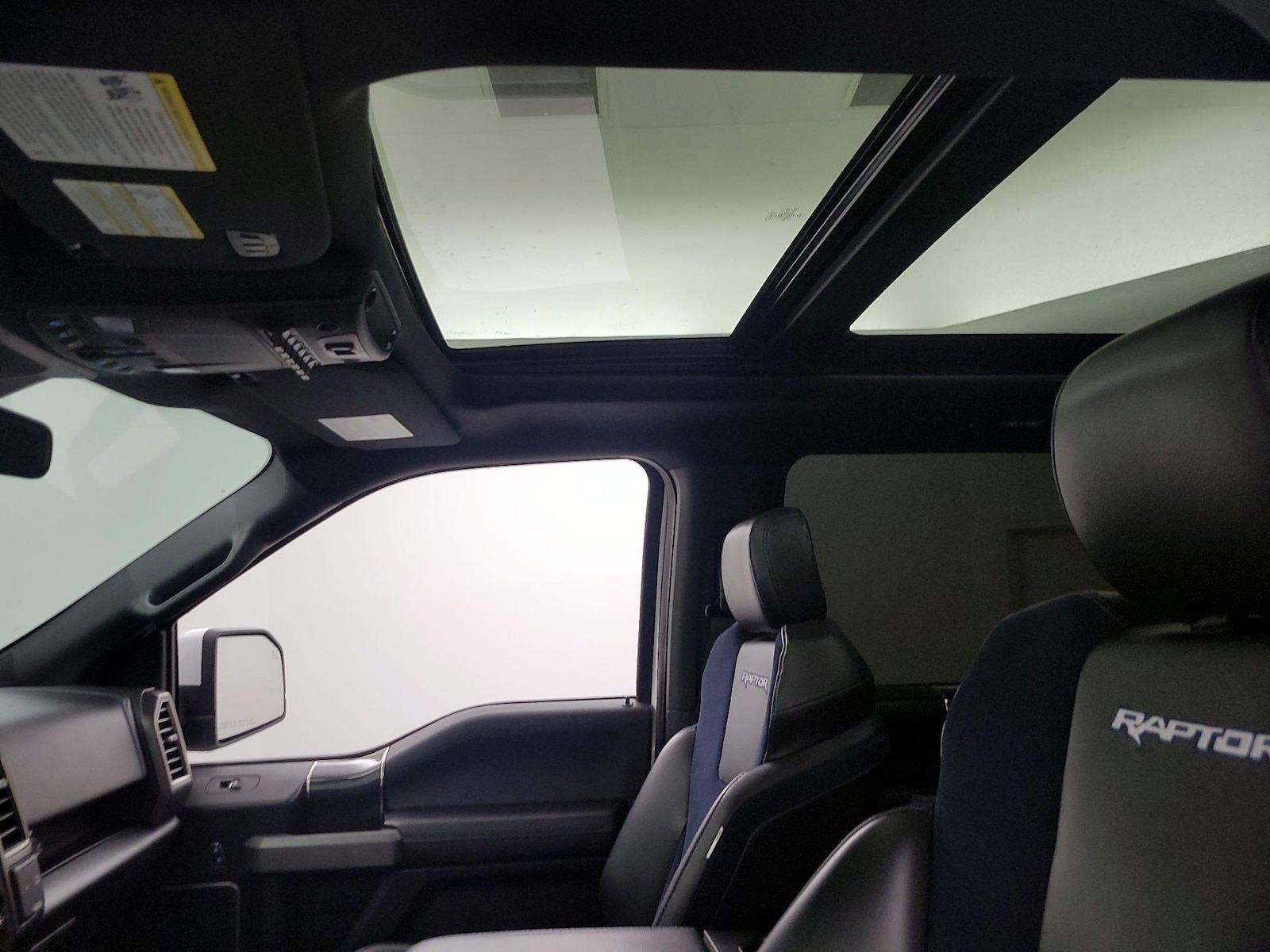 2019 Ford F-150 Raptor - Photo 21