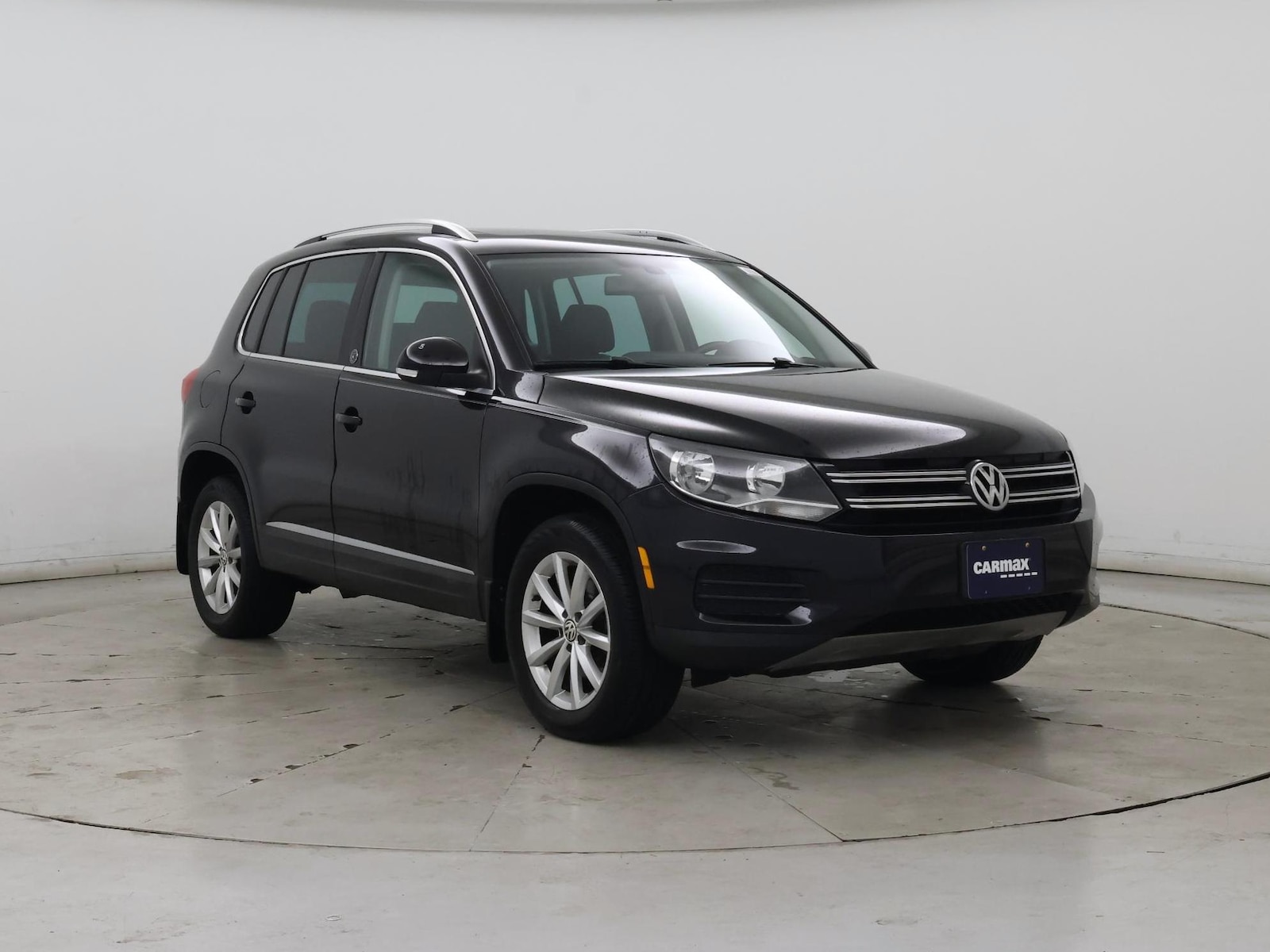 2017 Volkswagen Tiguan Wolfsburg Edition - Photo 2