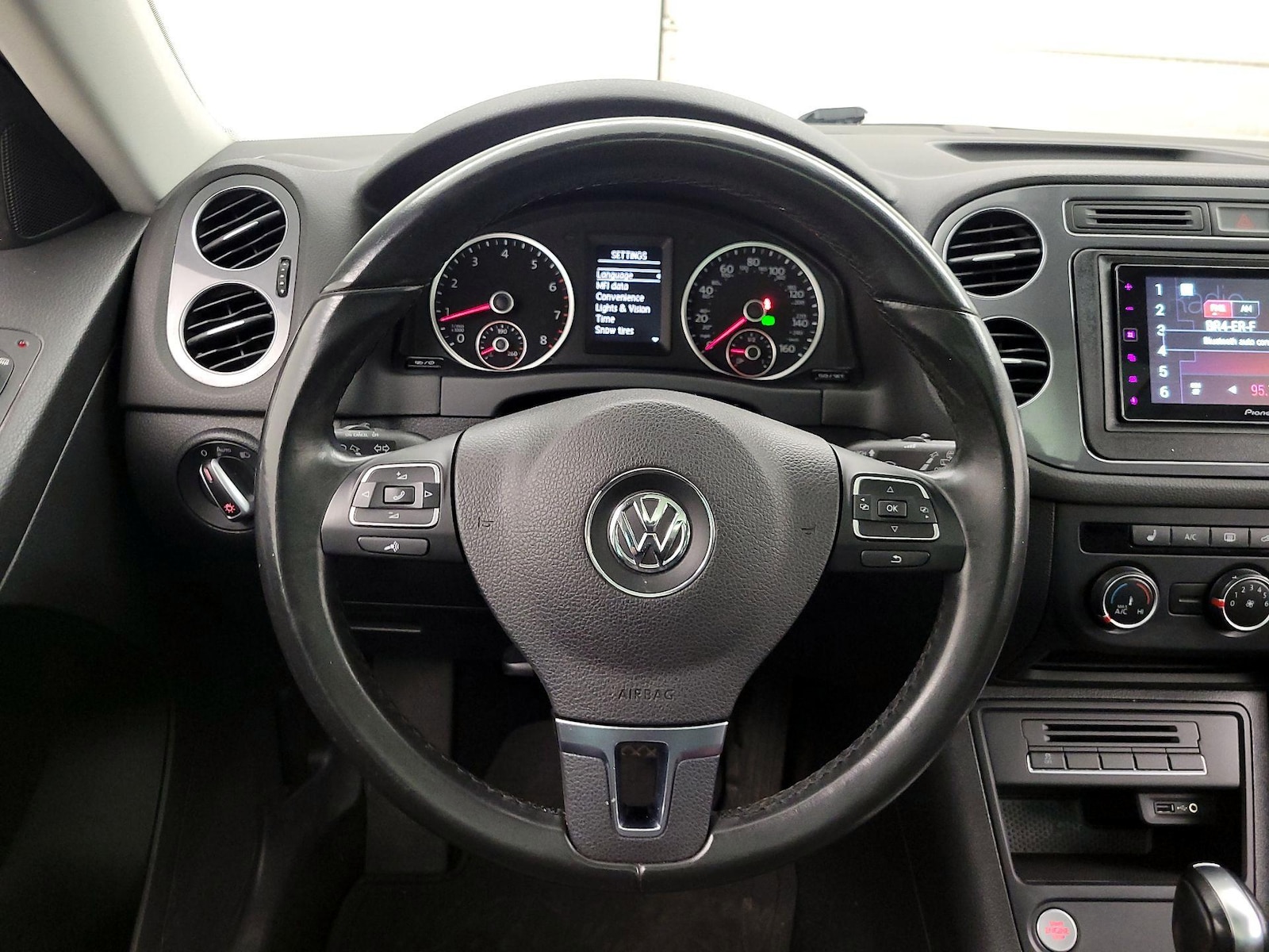 2017 Volkswagen Tiguan Wolfsburg Edition - Photo 11