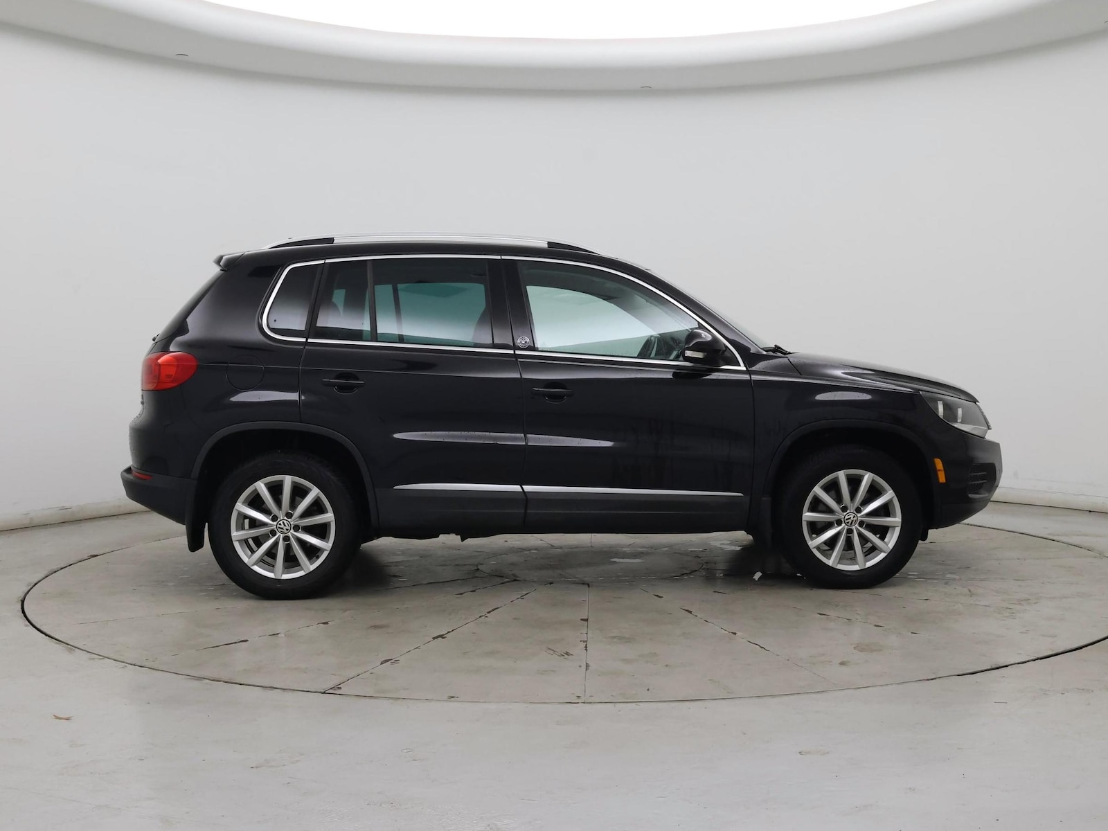 2017 Volkswagen Tiguan Wolfsburg Edition - Photo 8