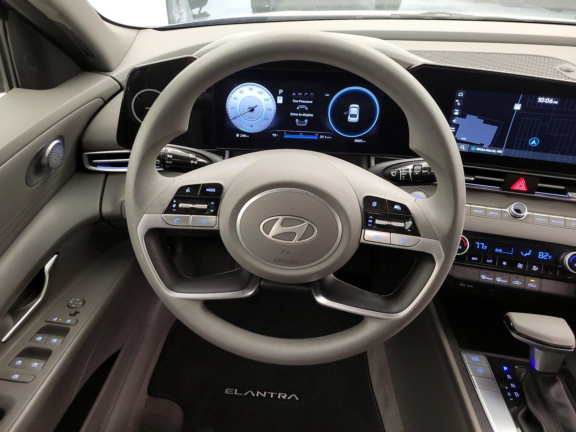 Thumbnail: 2024 Hyundai Elantra - 10