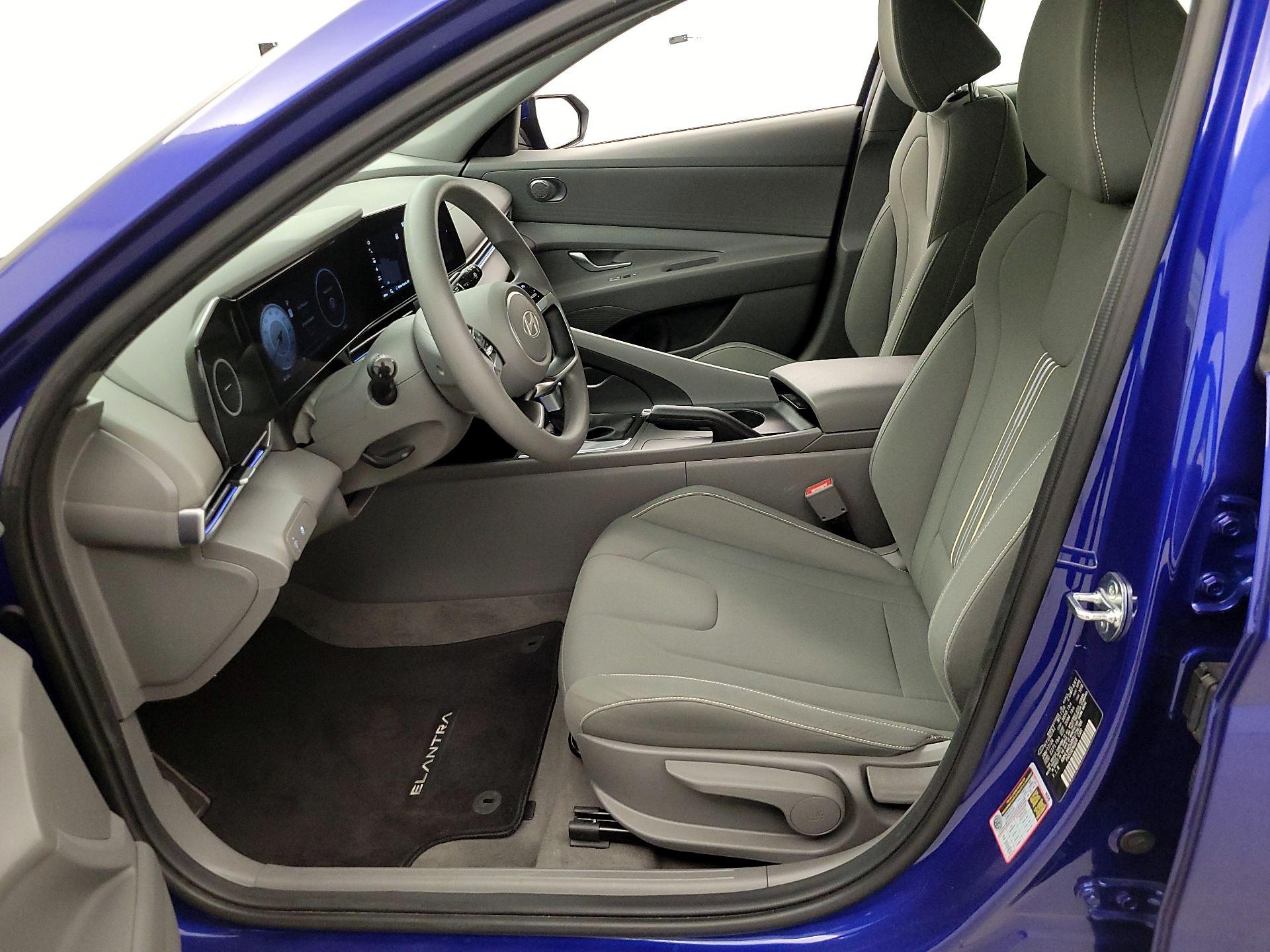 Thumbnail: 2024 Hyundai Elantra - 11