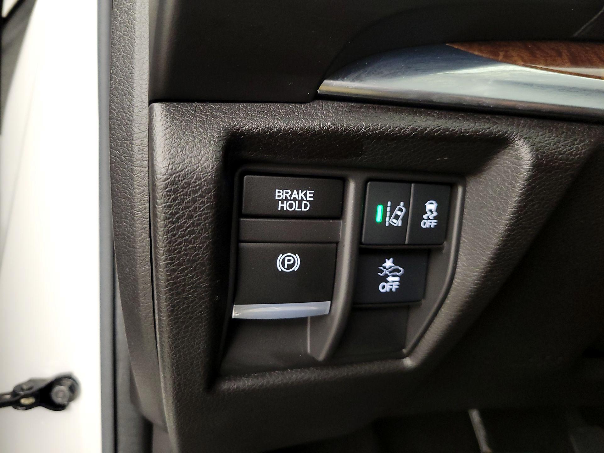 Thumbnail: 2020 Acura MDX - 13