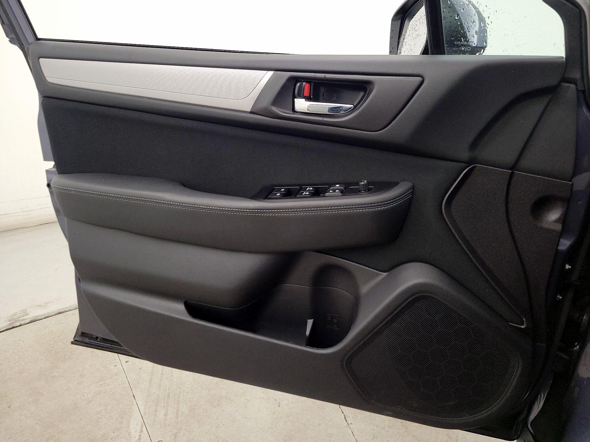 Thumbnail: 2017 Subaru Outback - 12